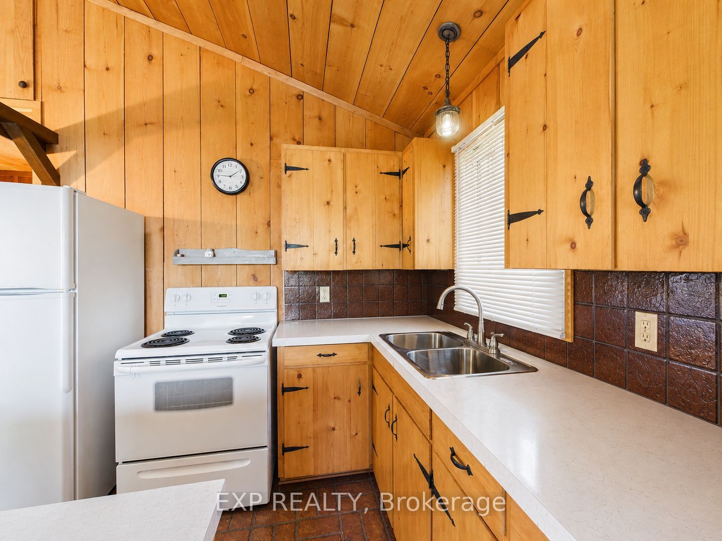 68 North Shore Road, Saugeen Shores, ON N0H 2C6 photo 3