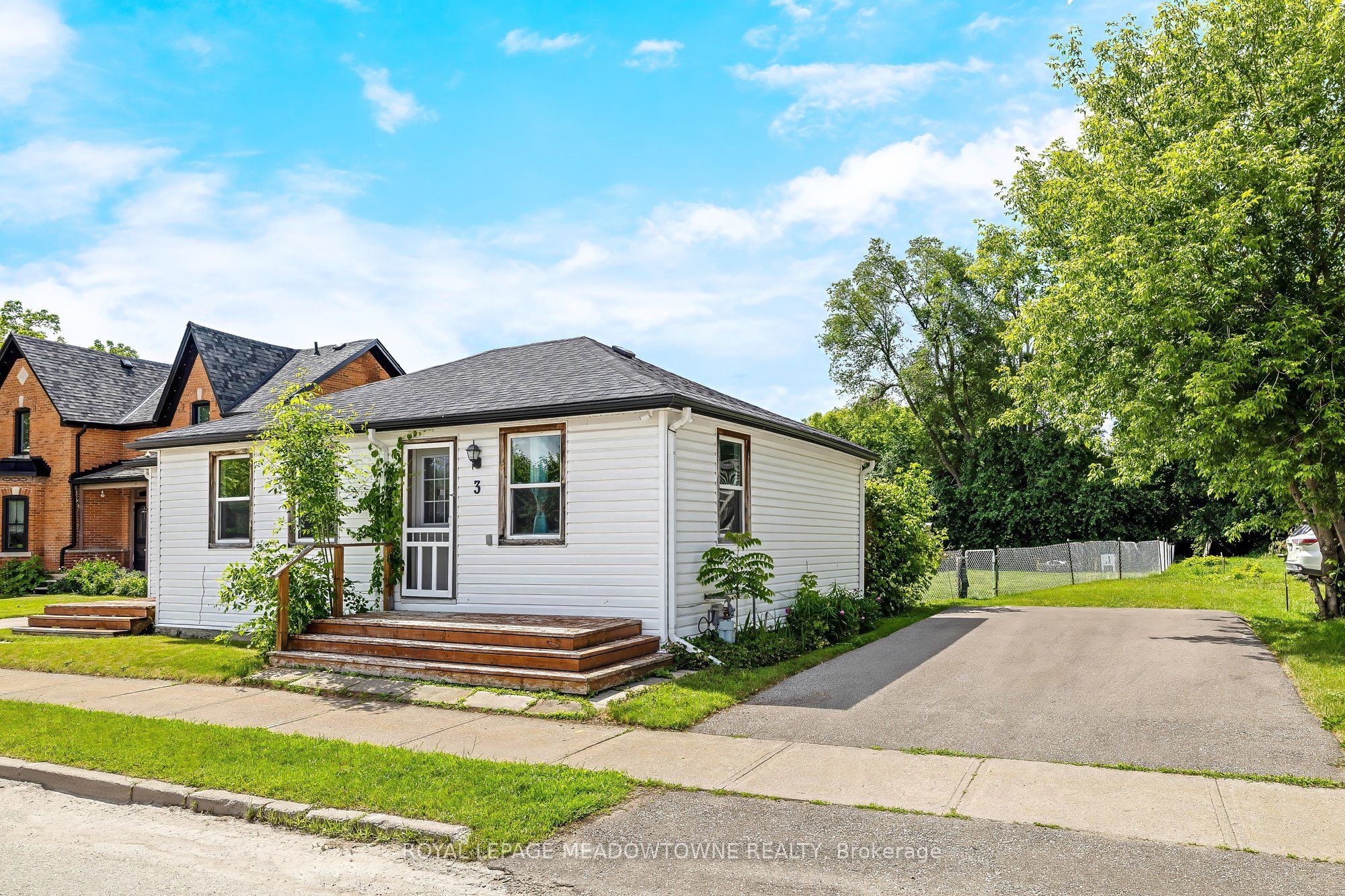3 Church Boulevard, Erin, ON N0B 1T0 photo 2