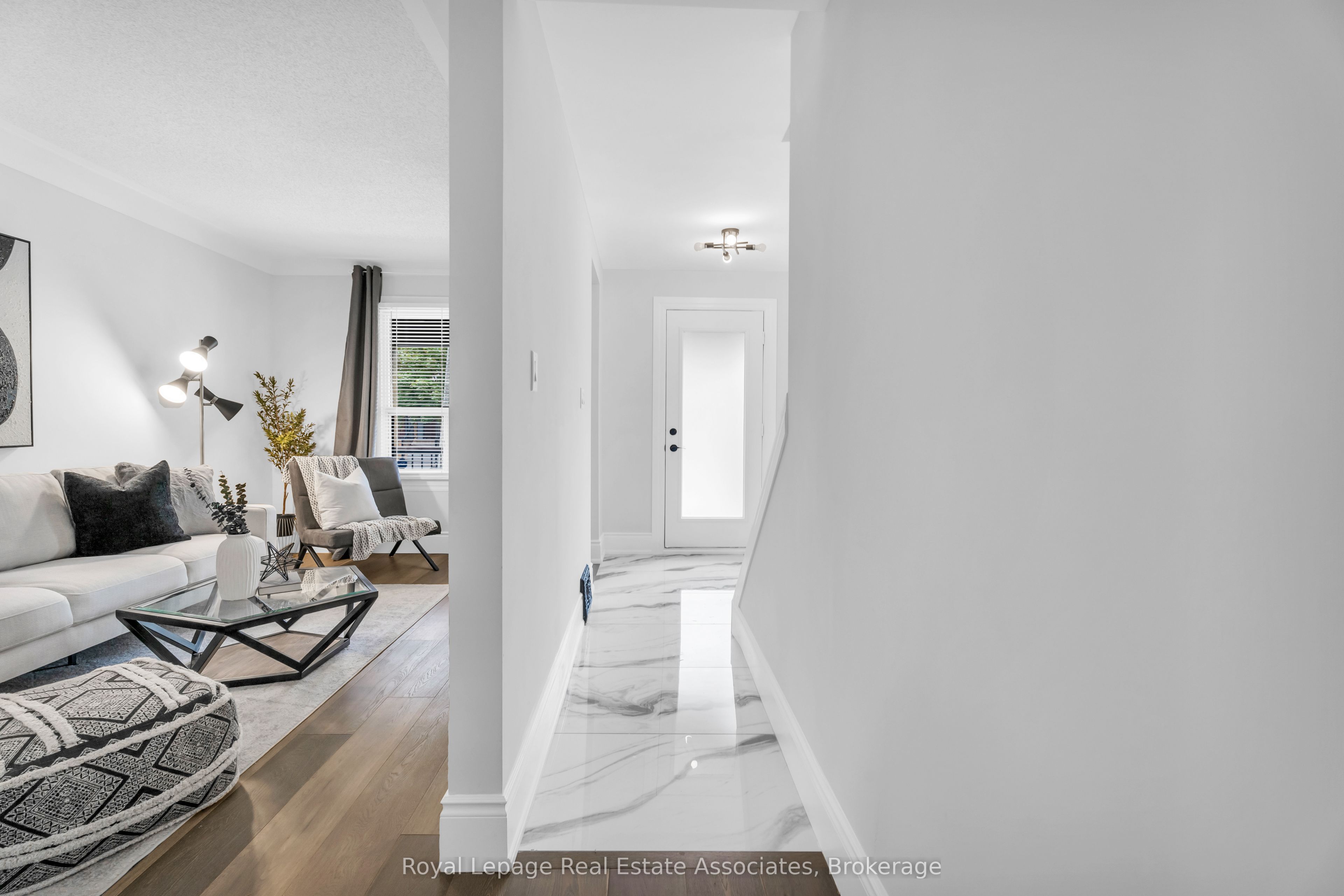 10 Gordon Street, Hamilton, ON L8L 3H2 photo 2