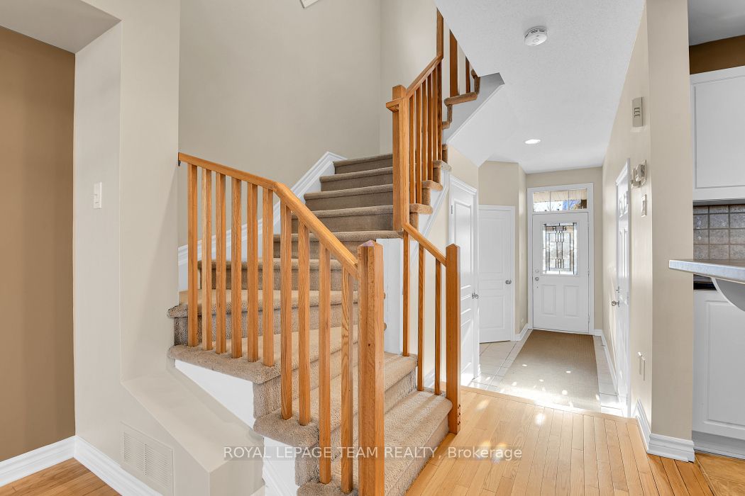 541 Salzburg Drive, Orleans - Cumberland and Area, ON K4A 0C6 photo 5