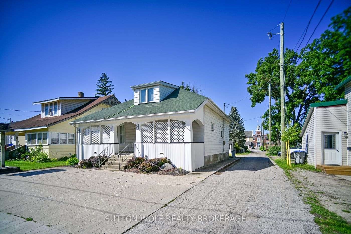 40 Caradoc Street N, Strathroy-Caradoc, ON N7G 2M6 photo 3