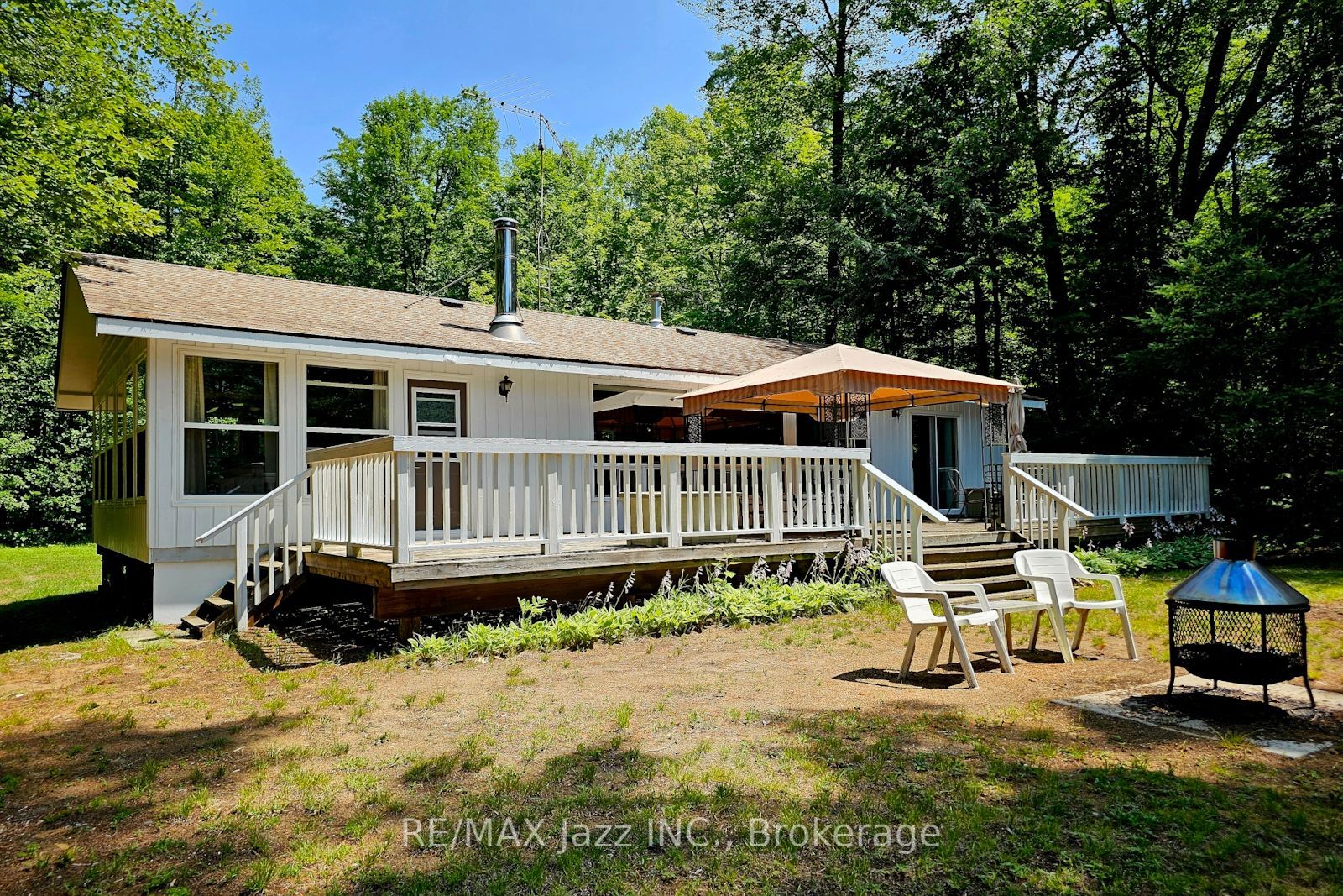 2006 South Beaver Lake Lane, Minden Hills, ON K0M 2L1