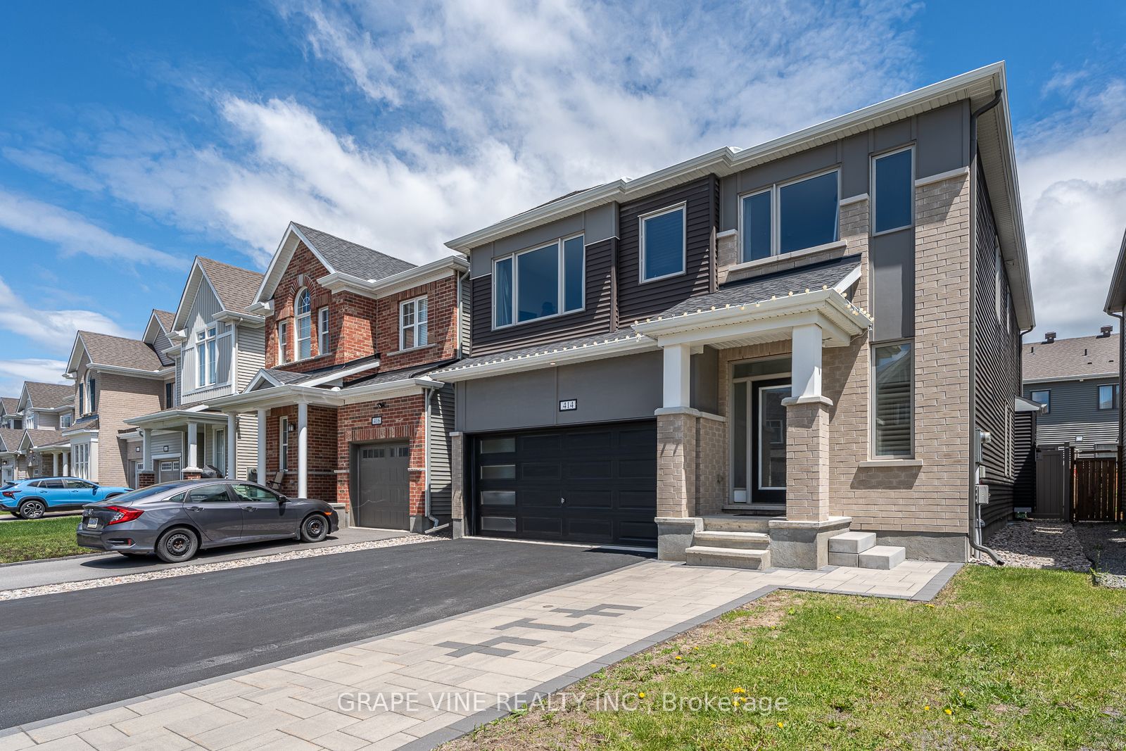 414 Aphelion Crescent, Barrhaven, ON K2J 6N6 photo 2