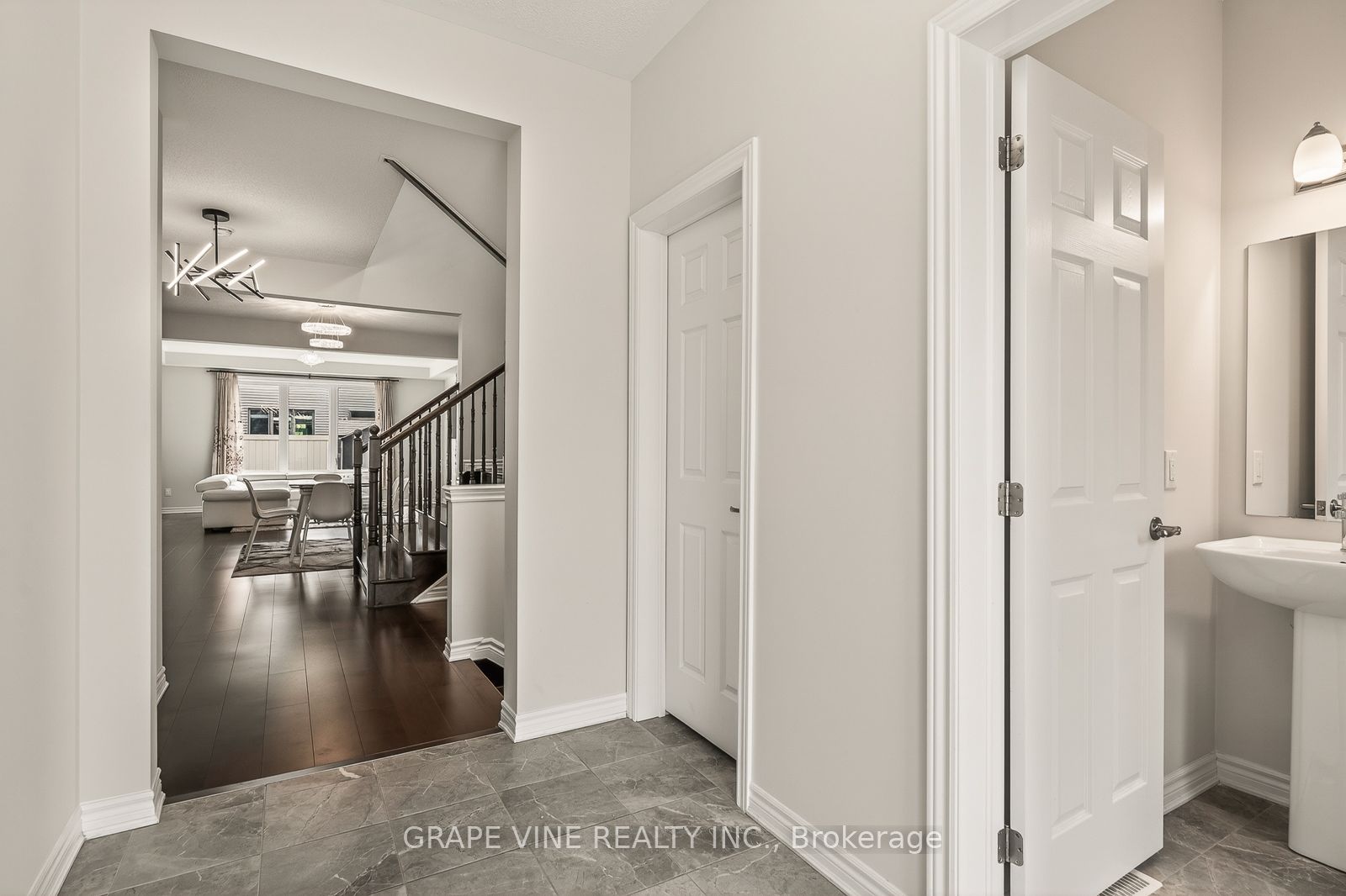 414 Aphelion Crescent, Barrhaven, ON K2J 6N6 photo 5