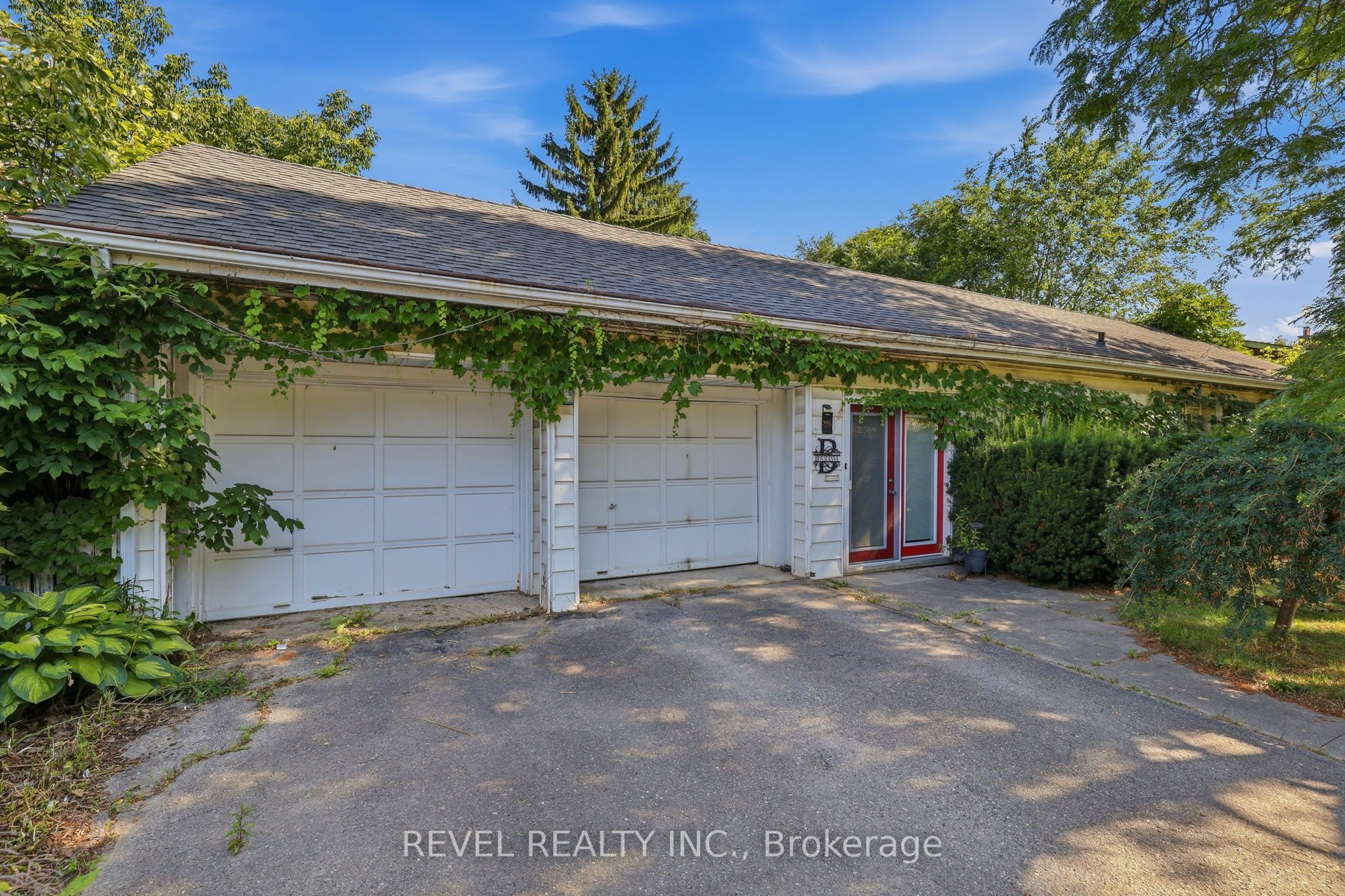 356 Thompson Road, London South, ON N5Z 2Z7 photo 3