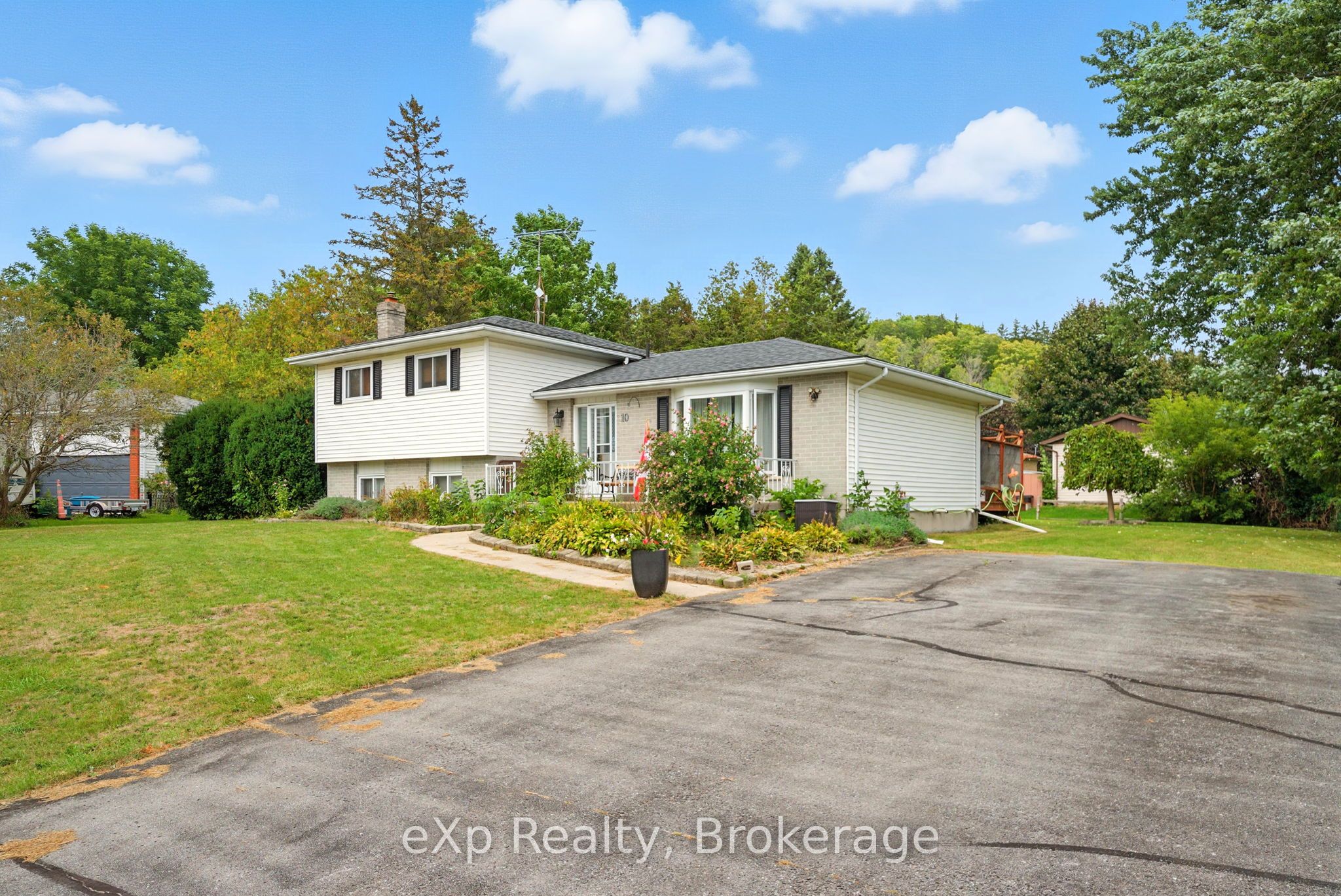 10 Burgess Crescent, Hamilton Township, ON K9A 4J7 photo 2