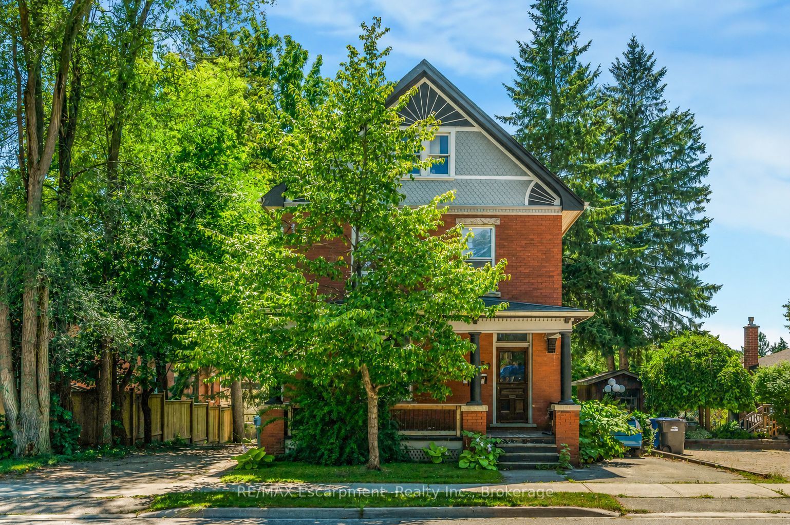 458 Woolwich Street, Guelph, ON N1H 3X5
