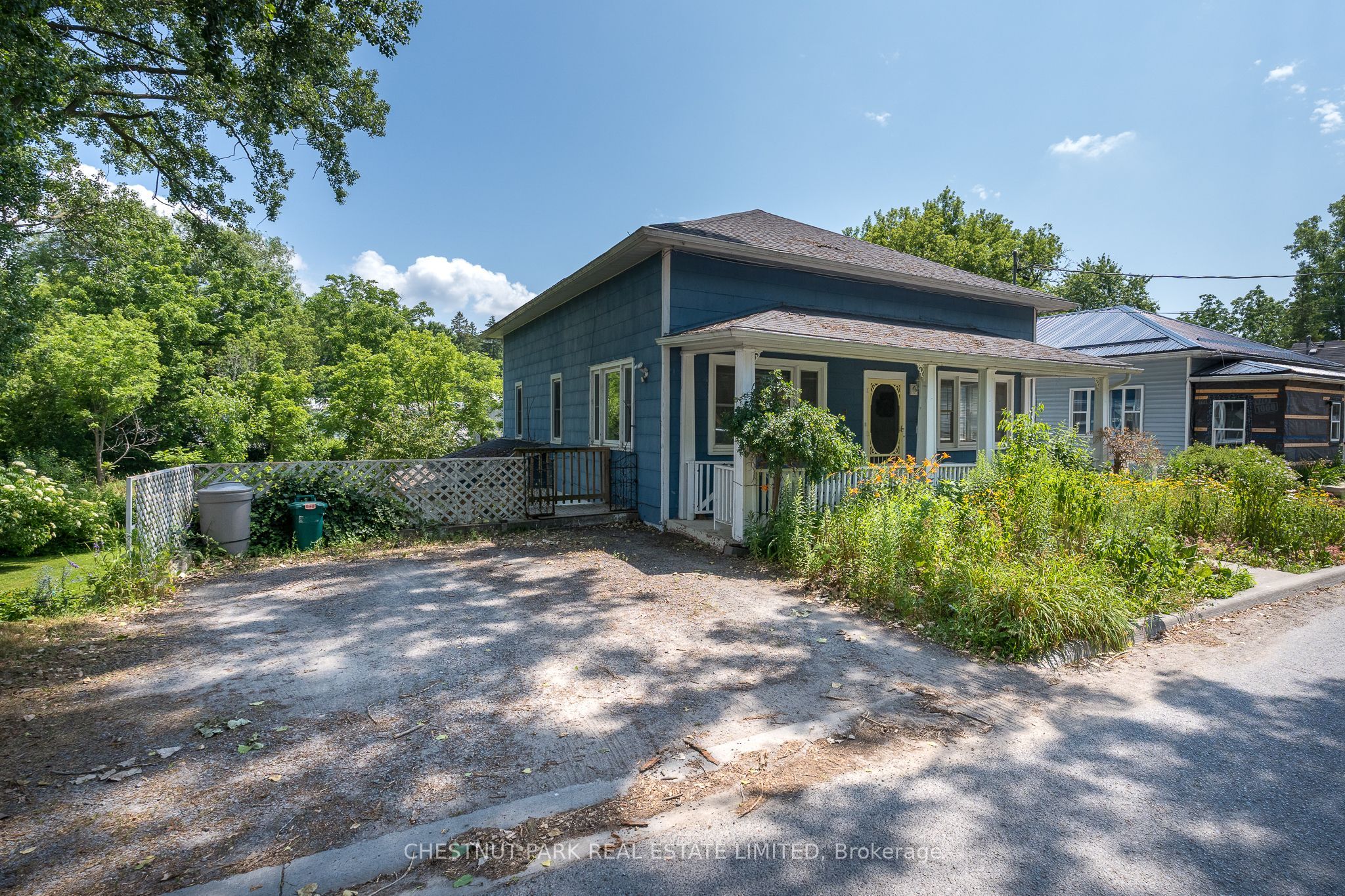 9 East Mary Street, Prince Edward County, ON K0K 2T0 photo 2