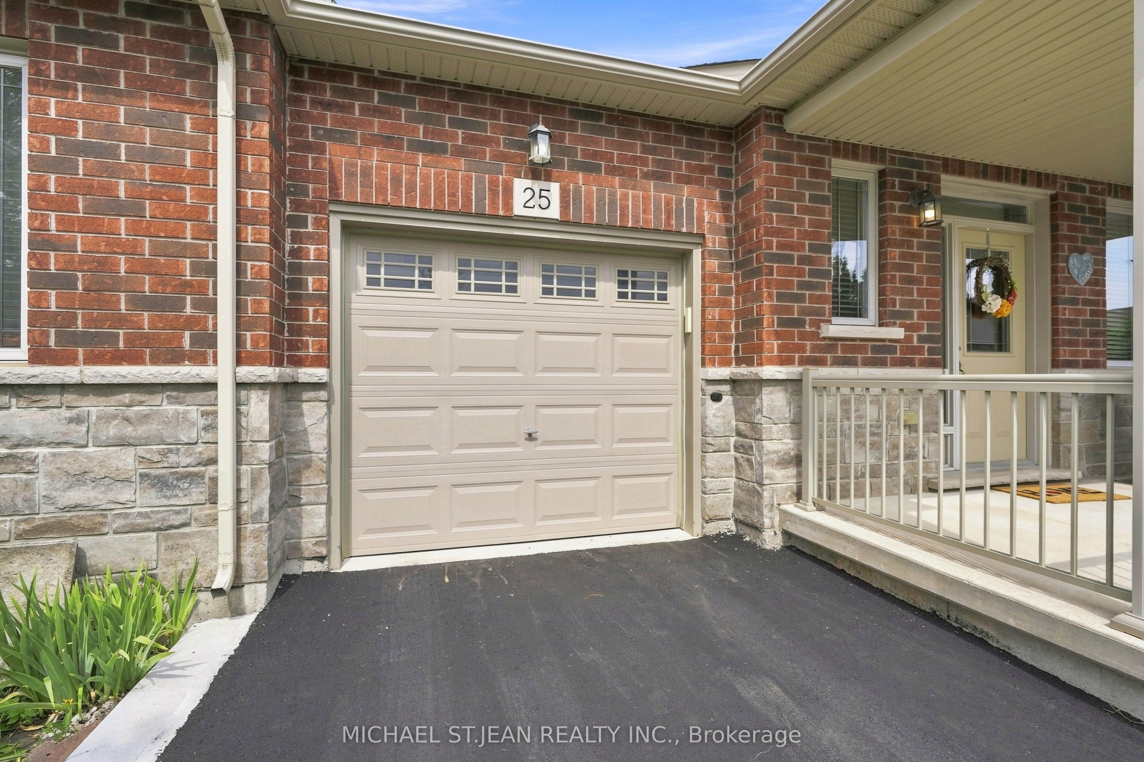 25 Stickland Lane, Hamilton, ON L0R 1C0 photo 4