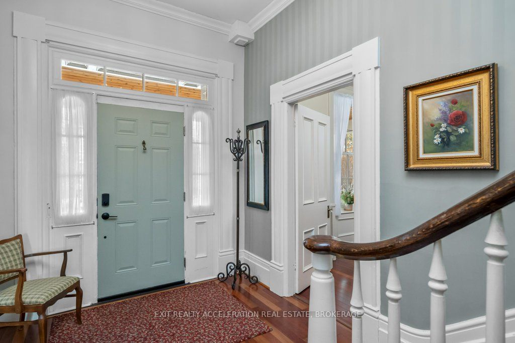 232 Dundas Street W, Greater Napanee, ON K7R 2A8 photo 5
