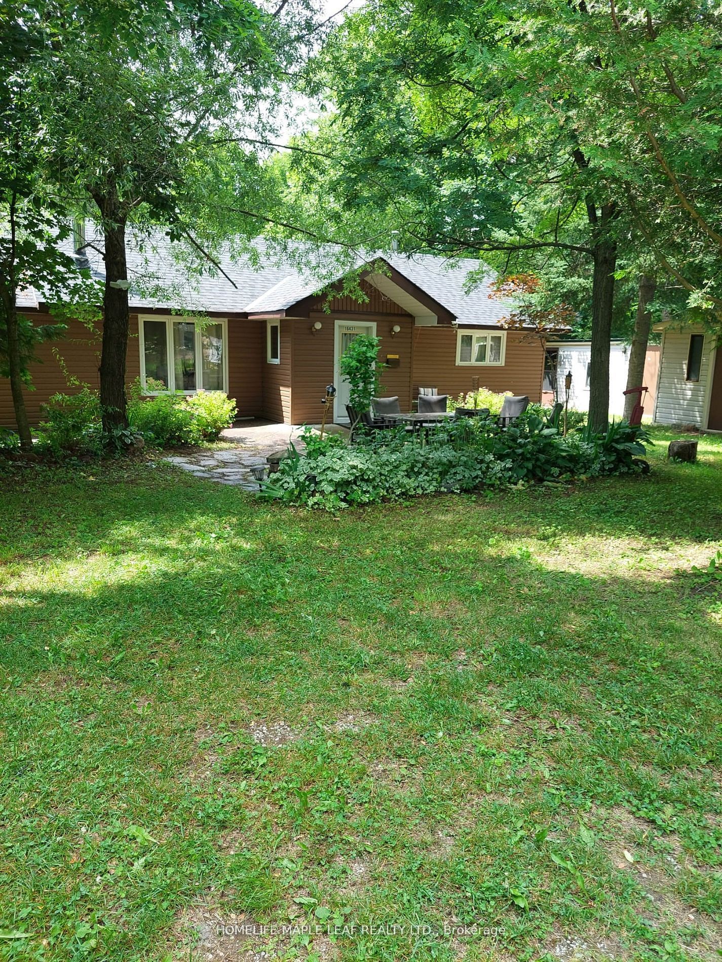16431 Hwy 35, Algonquin Highlands, ON K0M 1J1 photo 2