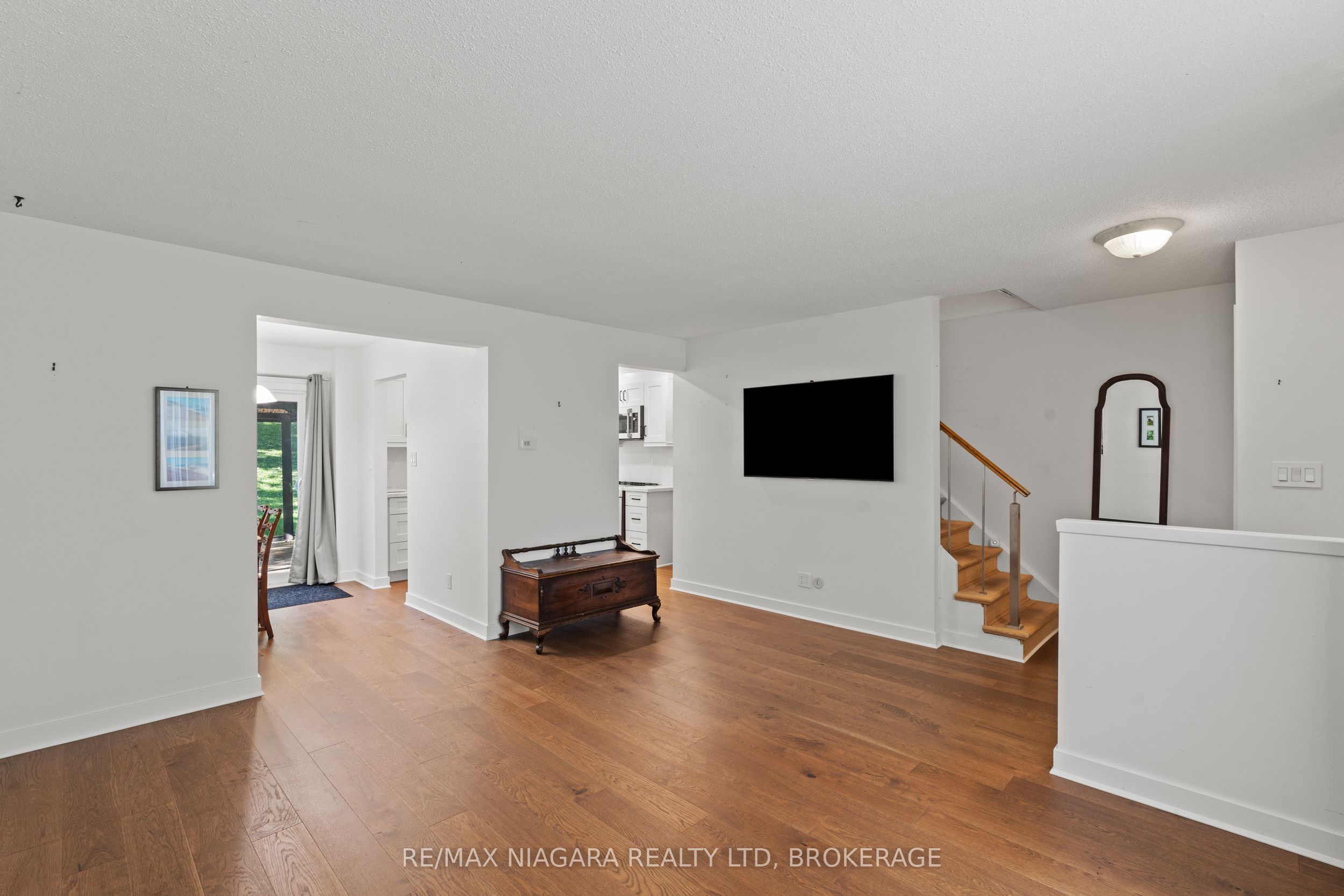 47 Birchpark Drive, Grimsby, ON L3M 4M9 photo 5