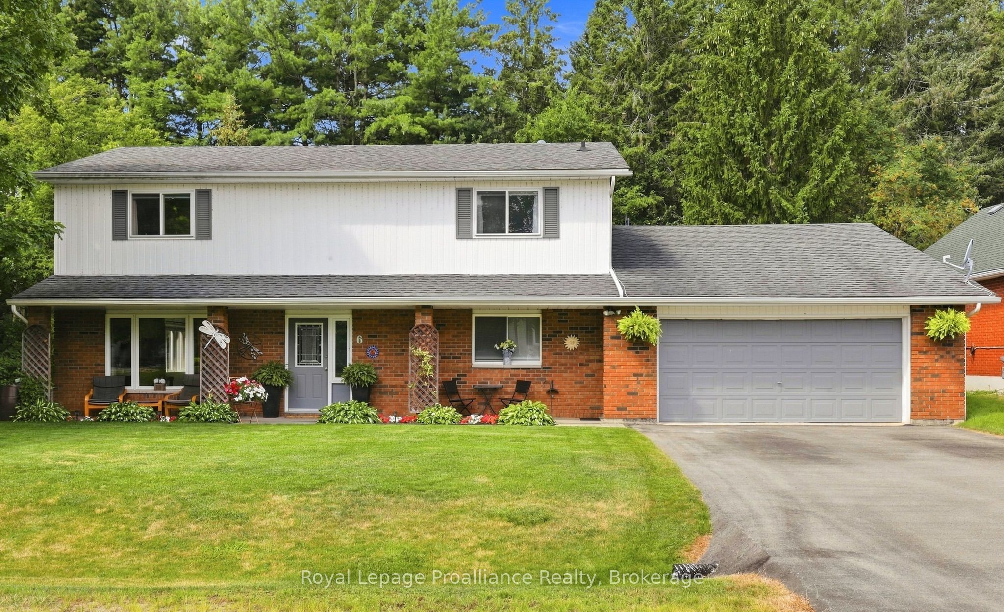 6 Mohawk Avenue, Brighton, ON K0K 1H0