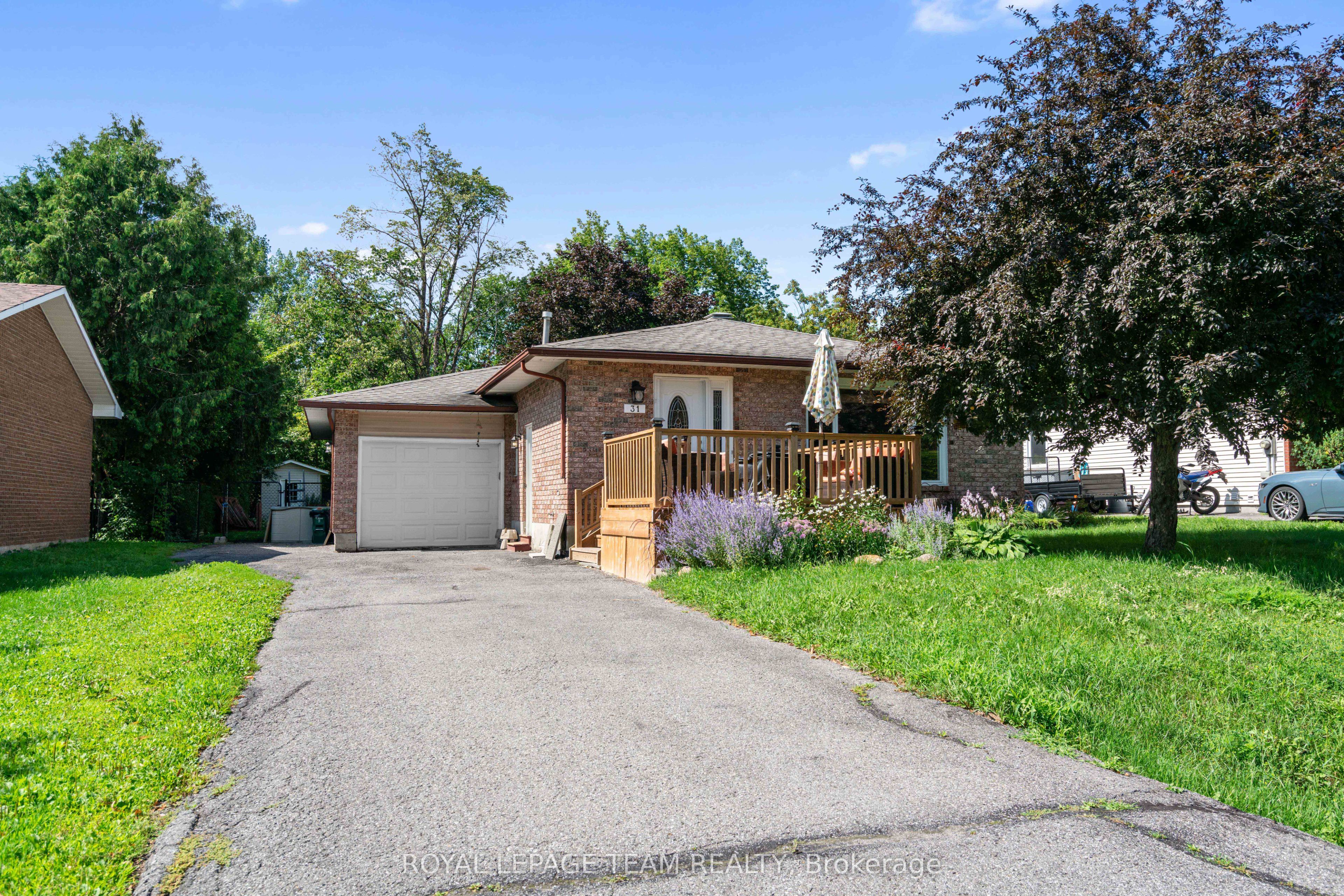 31 Orville Street, Stittsville - Munster - Richmond, ON K2S 1M6