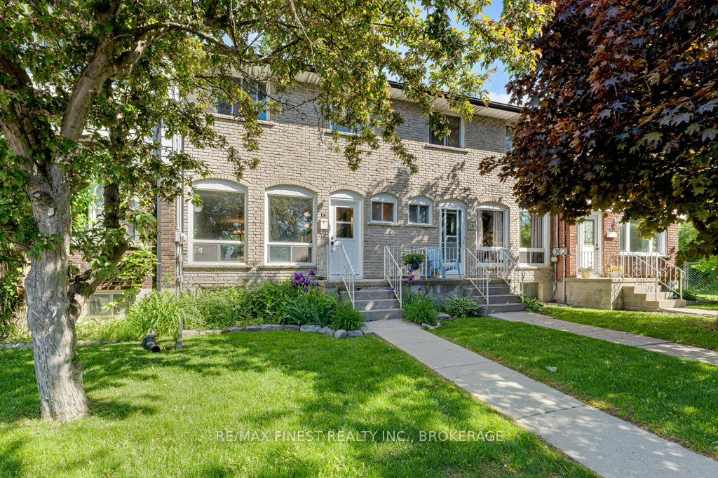 30 Addington Street 14, Loyalist, ON K7N 1C5 photo 4