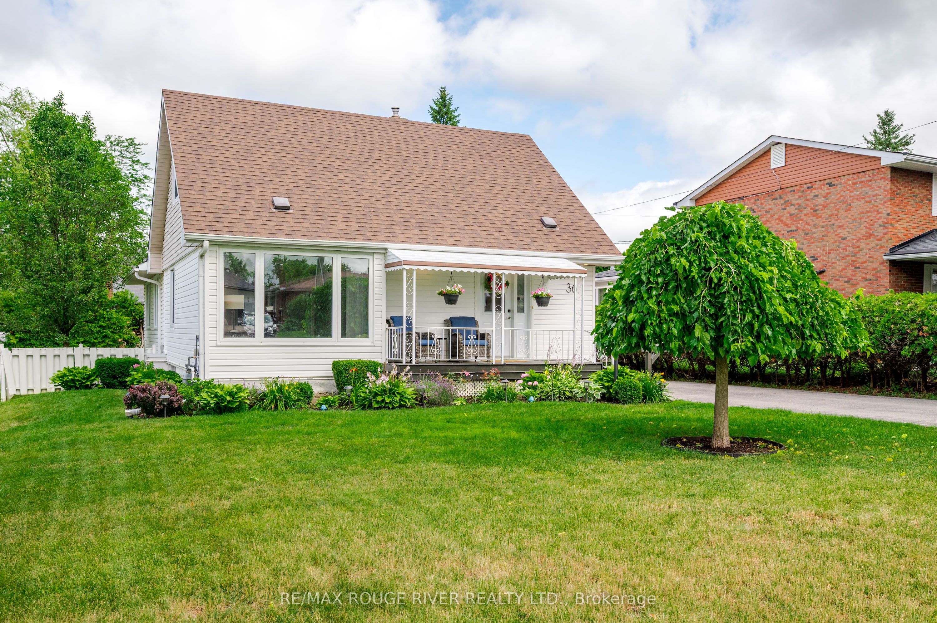 36 Kawartha Drive, Kawartha Lakes, ON K9V 1A5 photo 3
