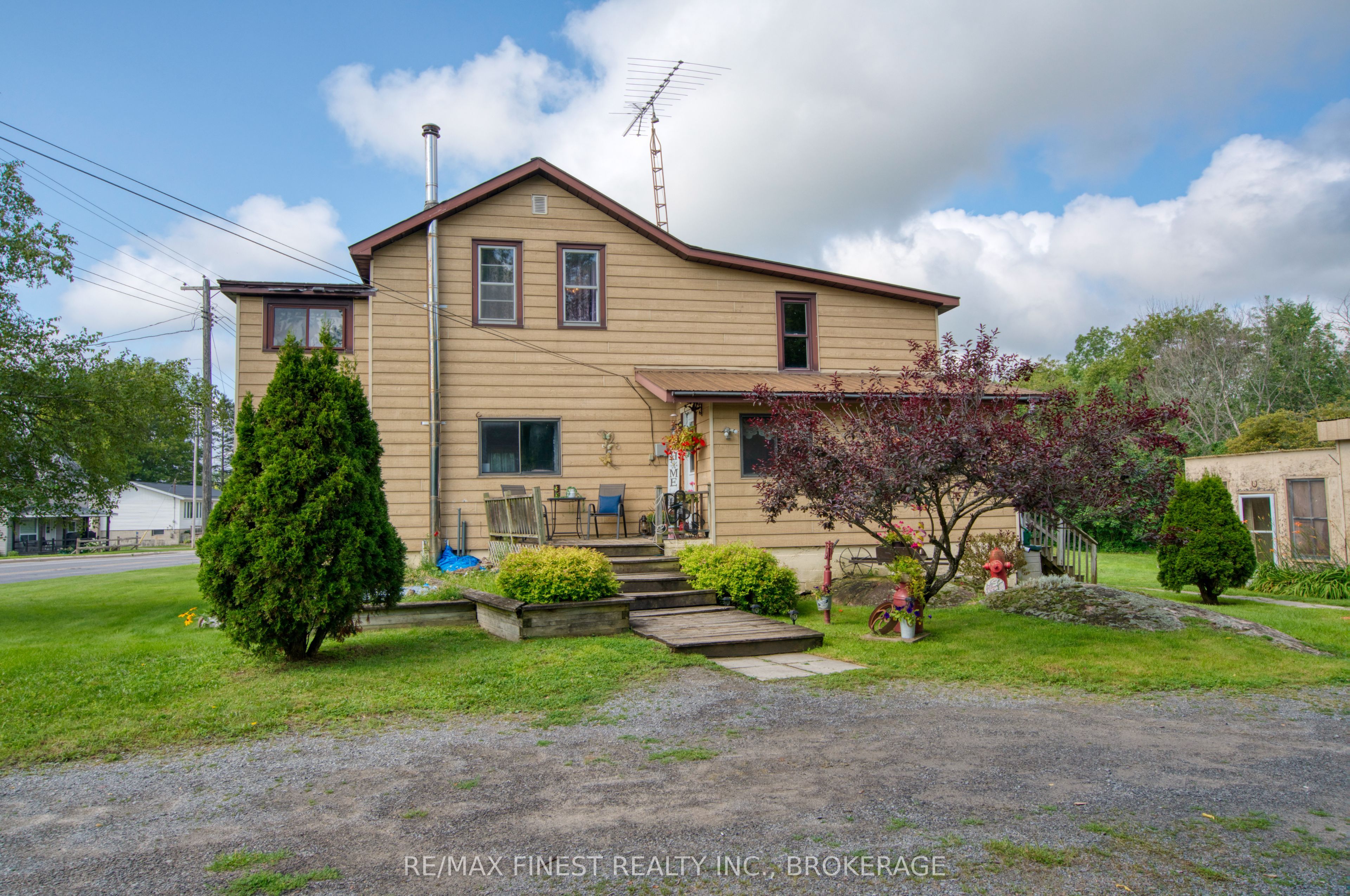 11621 Road 38, Frontenac, ON K0H 2V0 photo 2