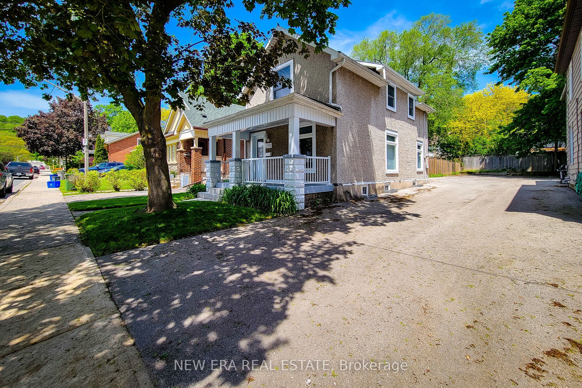 319 King Street W, Hamilton, ON L9H 1W5 photo 4