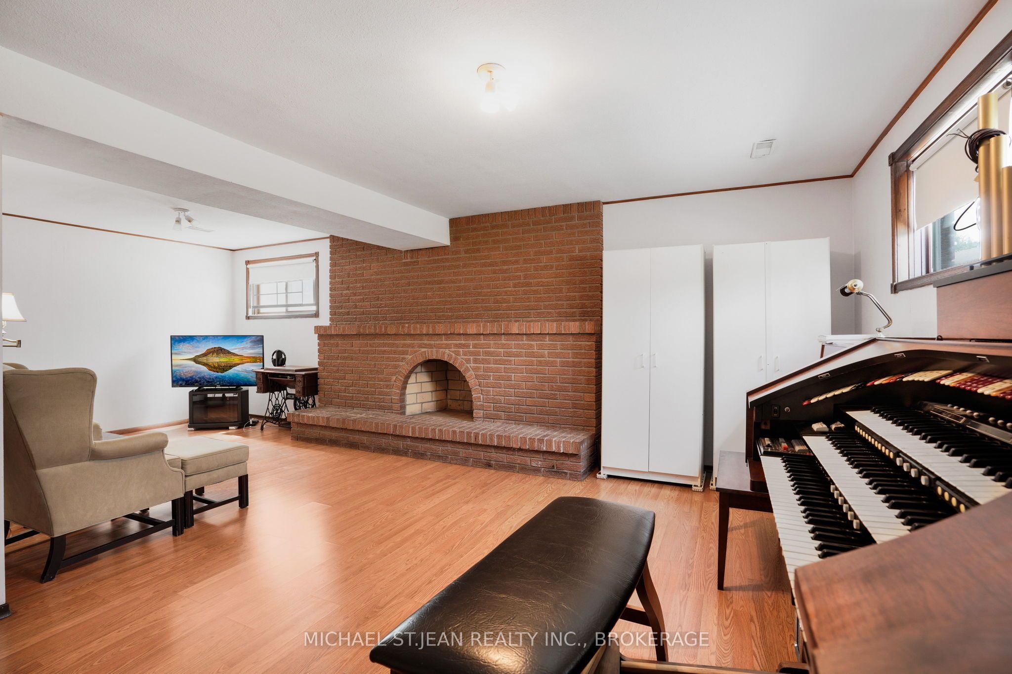 72 Eastbury Drive, Hamilton, ON L8E 2V5 photo 4