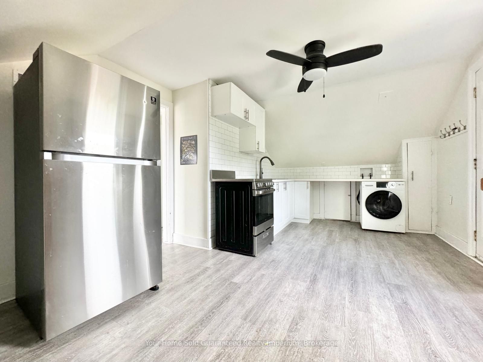 232 Grantham Avenue Upper, St. Catharines, ON L2M 4Y7
