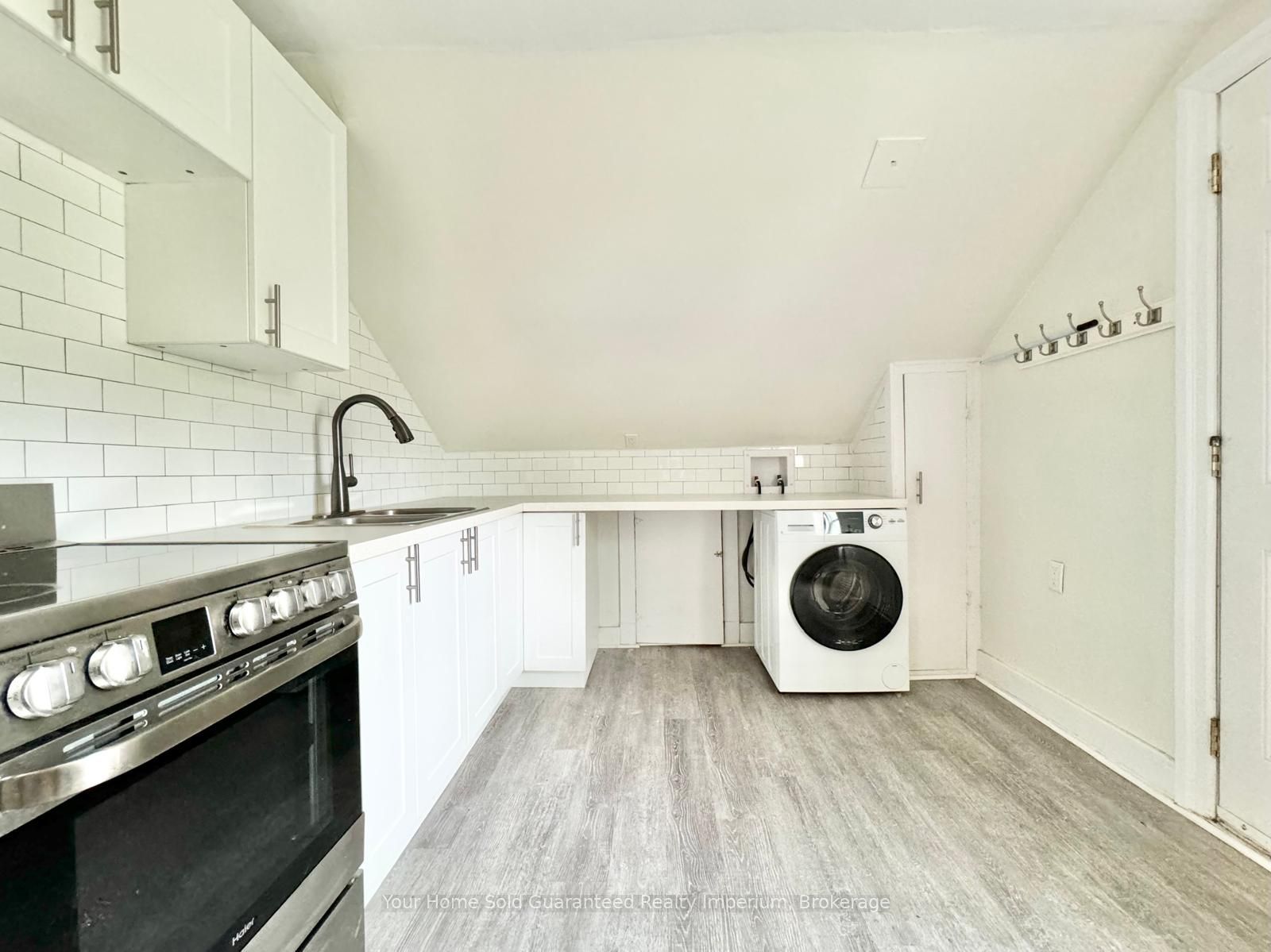 232 Grantham Avenue Upper, St. Catharines, ON L2M 4Y7 photo 2