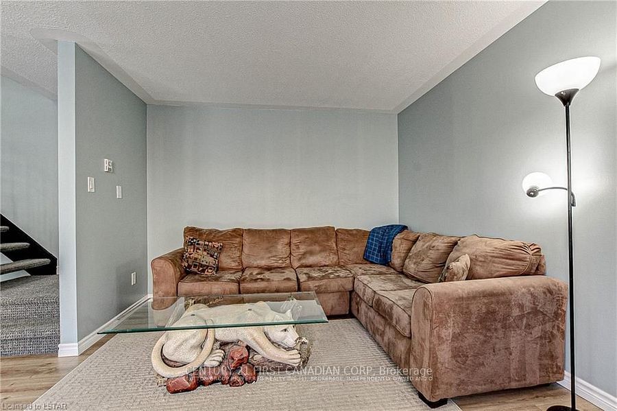 230 CLARKE Road 6, London East, ON N5W 5P5 photo 5
