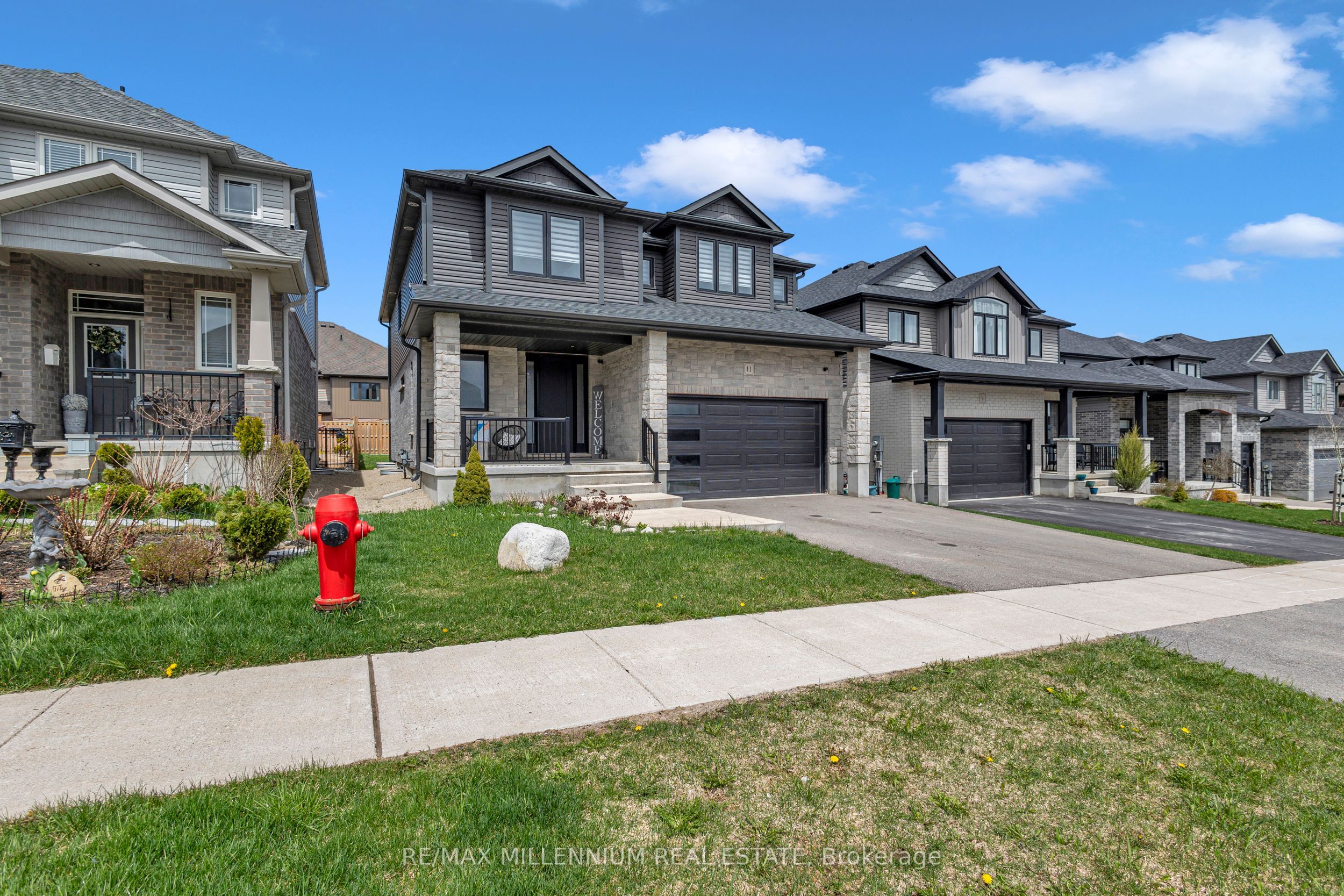 11 Tindall Crescent S, East Luther Grand Valley, ON L9W 6P4 photo 2
