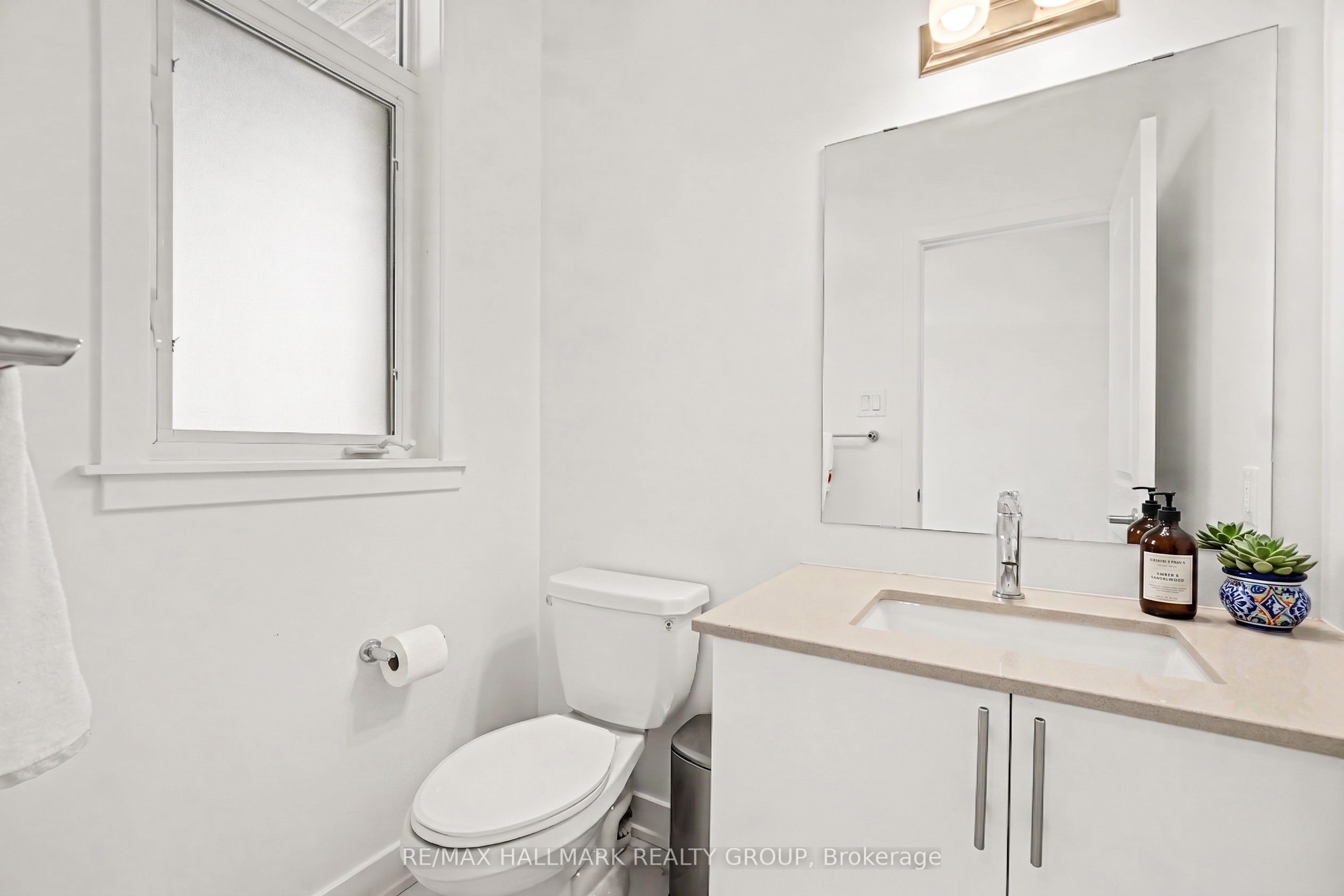 257 Joshua Street, Orleans - Convent Glen and Area, ON K0A 2Y0 photo 5