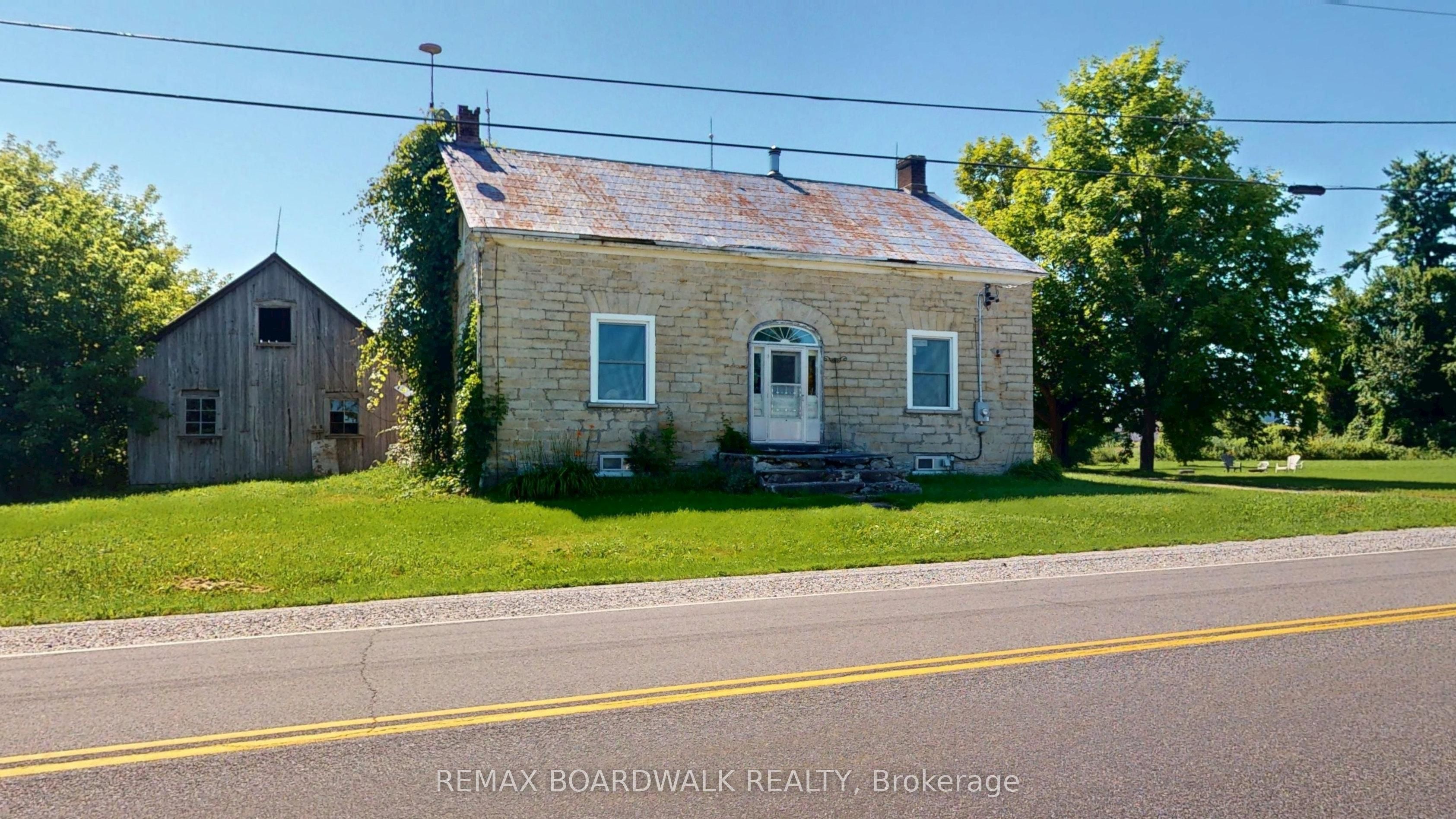 585 Fallbrook Road, Tay Valley, ON K0G 1A0