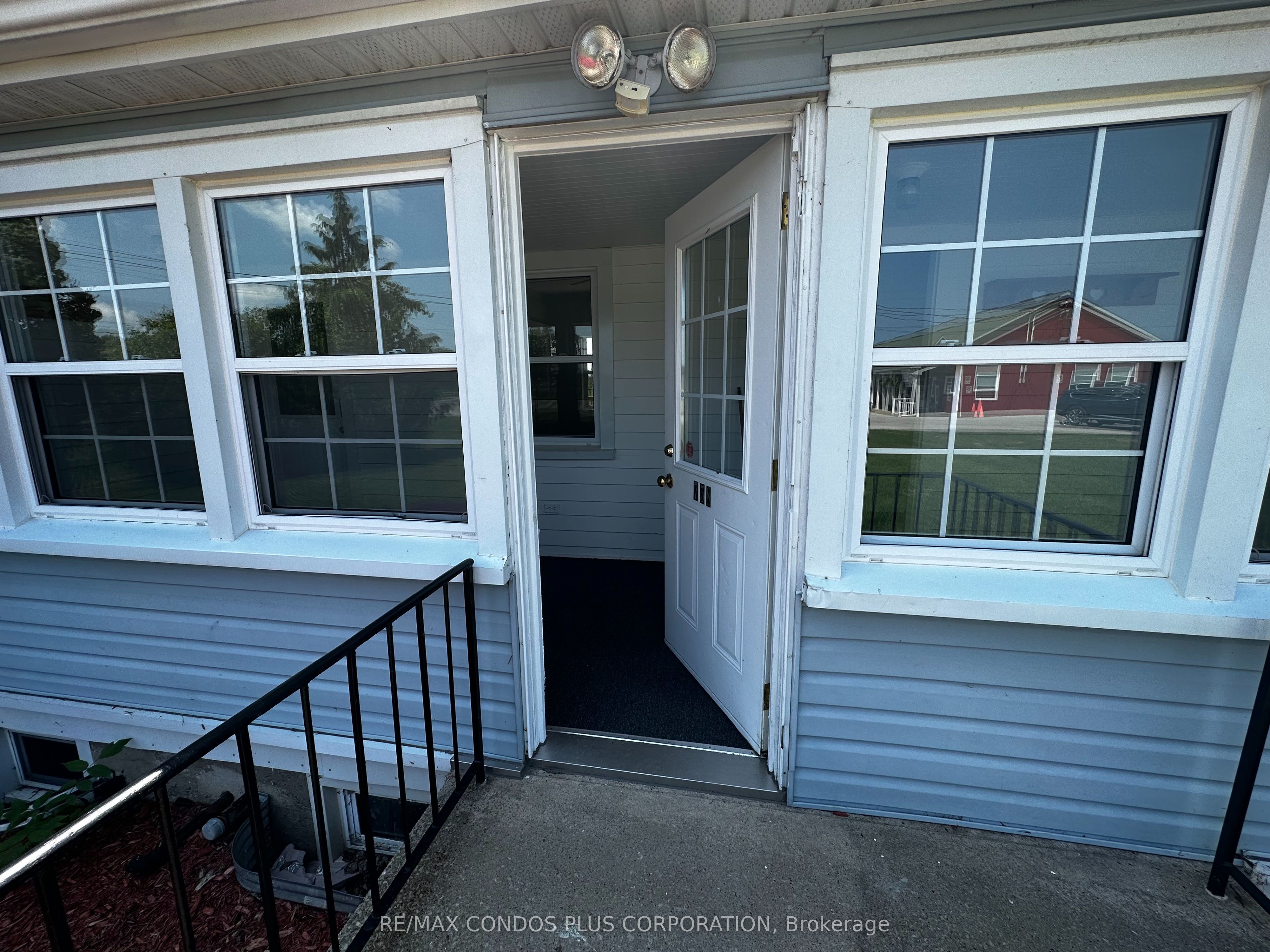 758 Niagara Stone Road 3, Niagara-on-the-Lake, ON L0S 1J0 photo 2