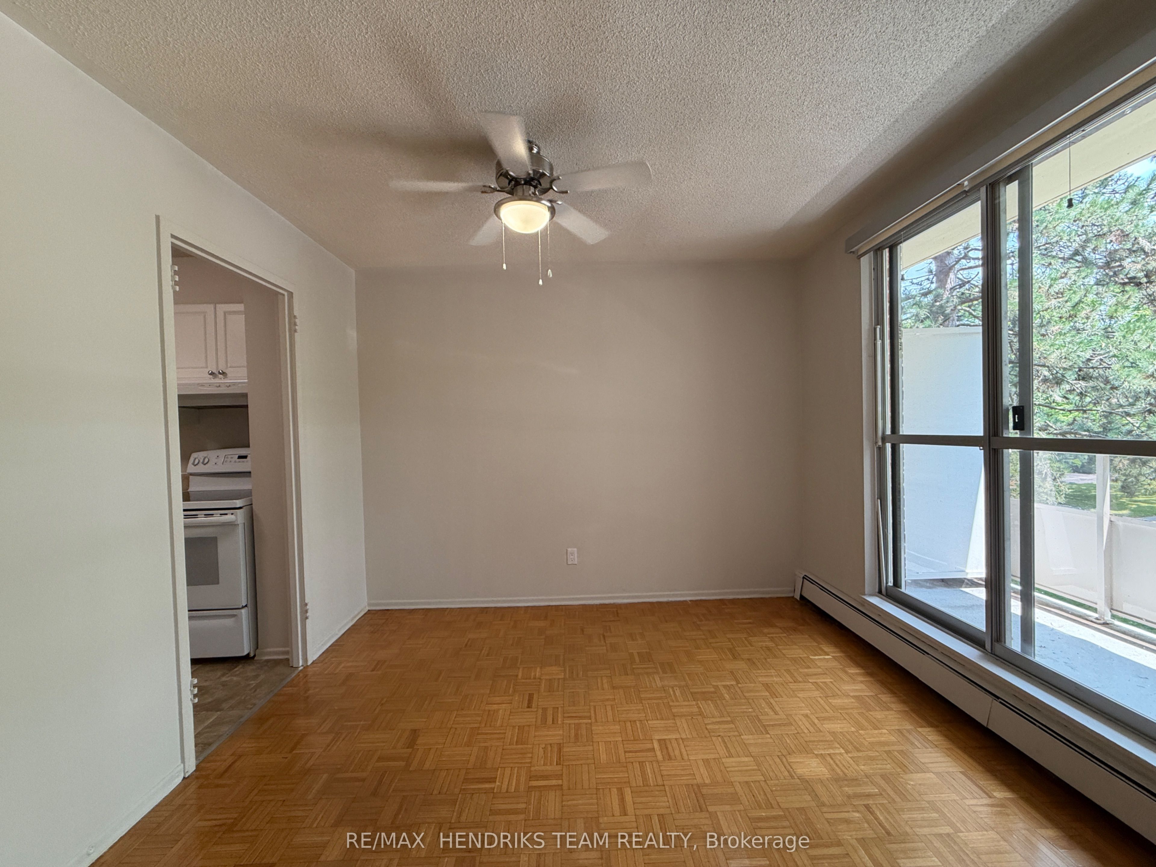 39 Leaside Drive 201, St. Catharines, ON L2M 4G2 photo 4