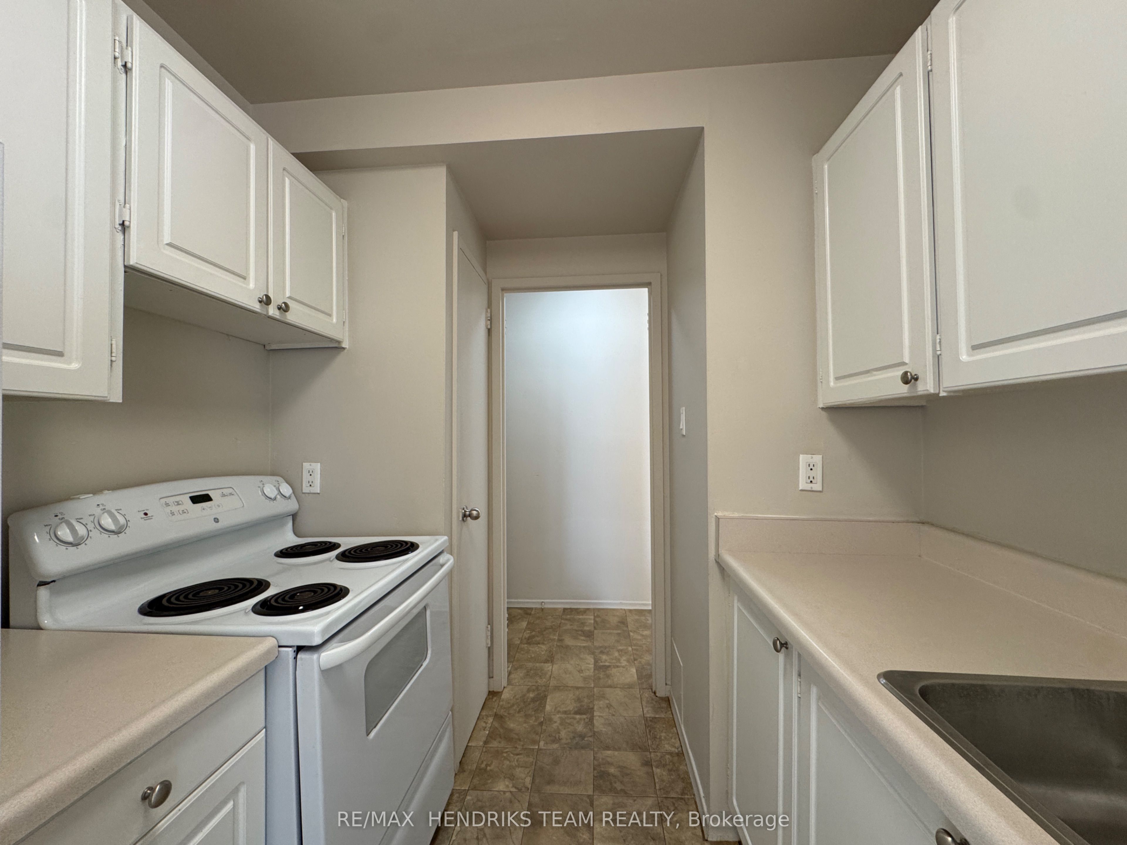 49 Leaside Drive 303, St. Catharines, ON L2M 4G4 photo 4