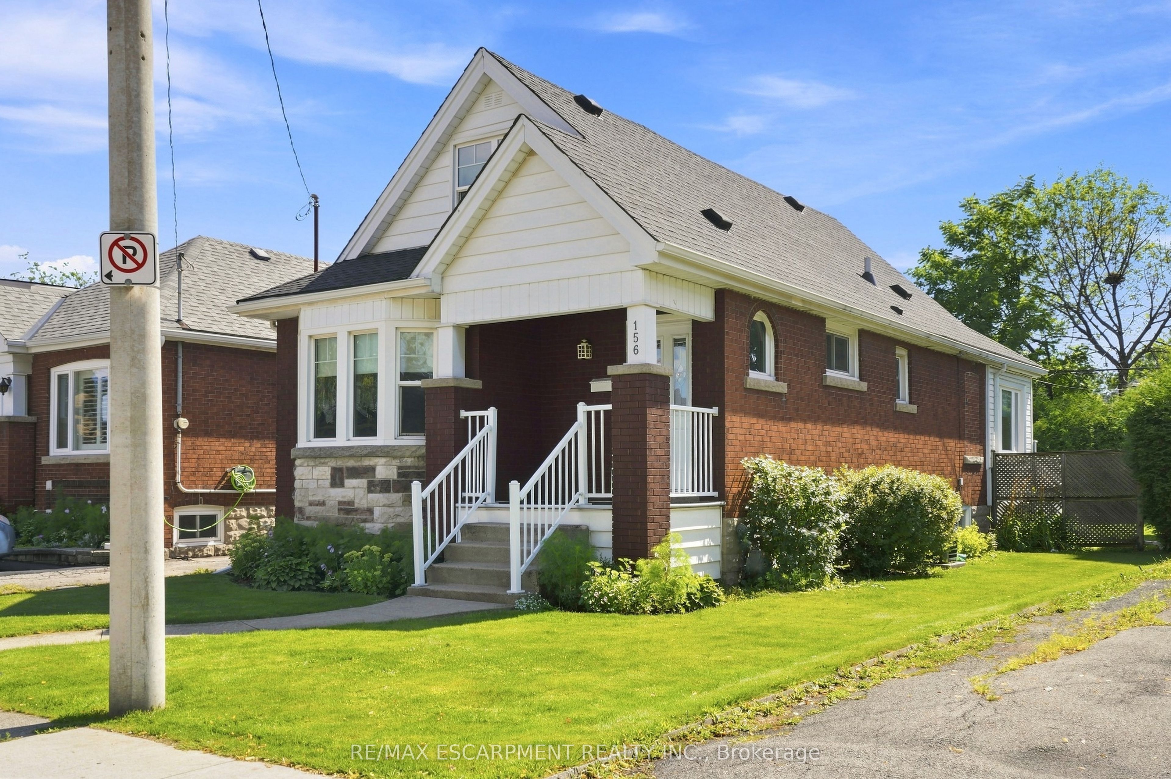 156 Tragina Avenue N, Hamilton, ON L8H 5C8 photo 2