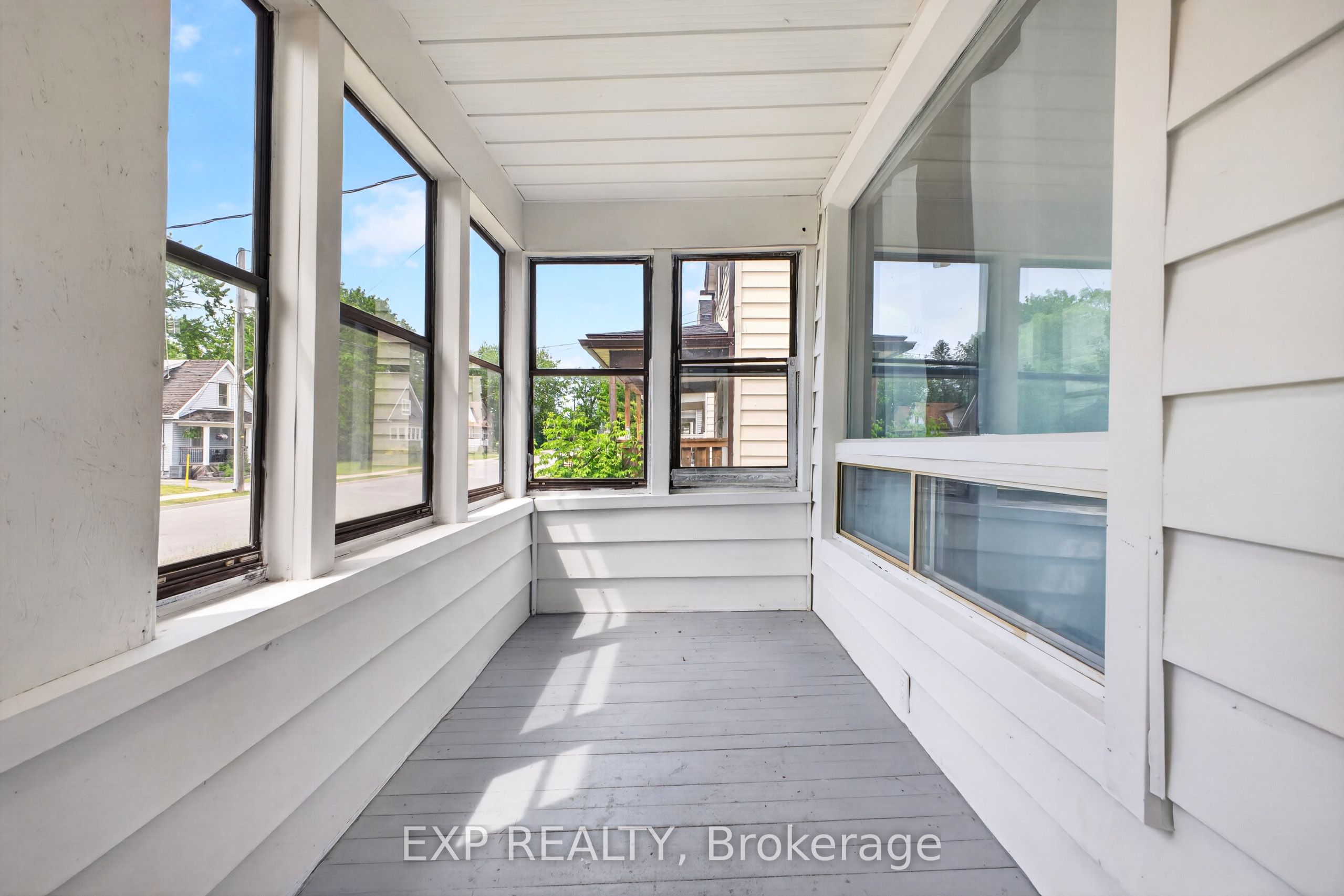 6564 LEVEL Avenue, Niagara Falls, ON L2G 4B7 photo 3