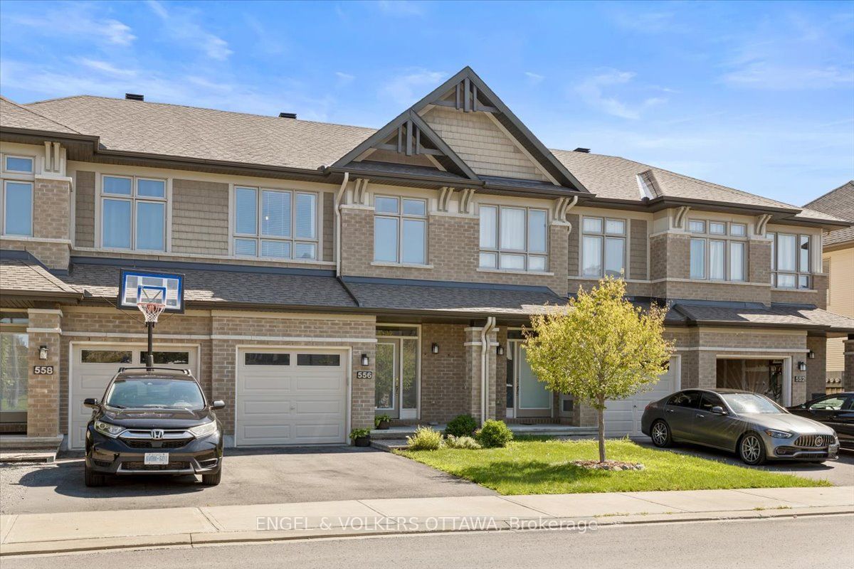 556 Triangle Street, Kanata, ON K2V 0M5 photo 2