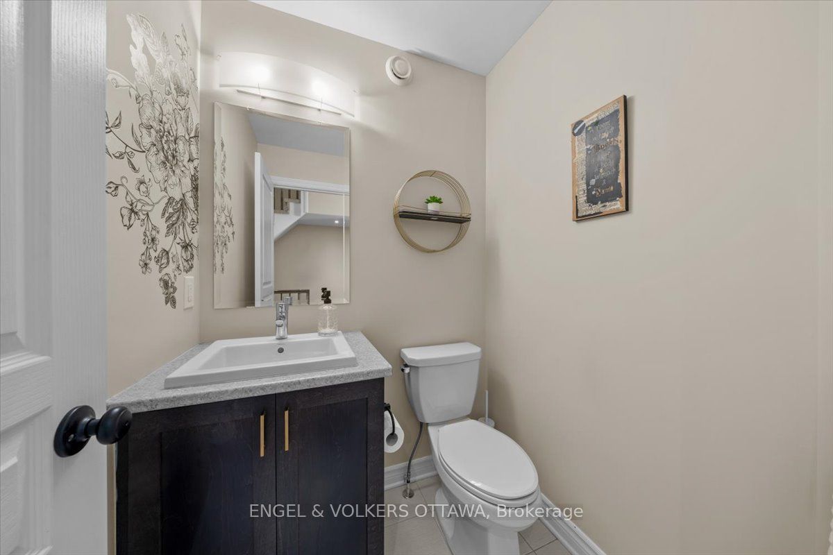 556 Triangle Street, Kanata, ON K2V 0M5 photo 5