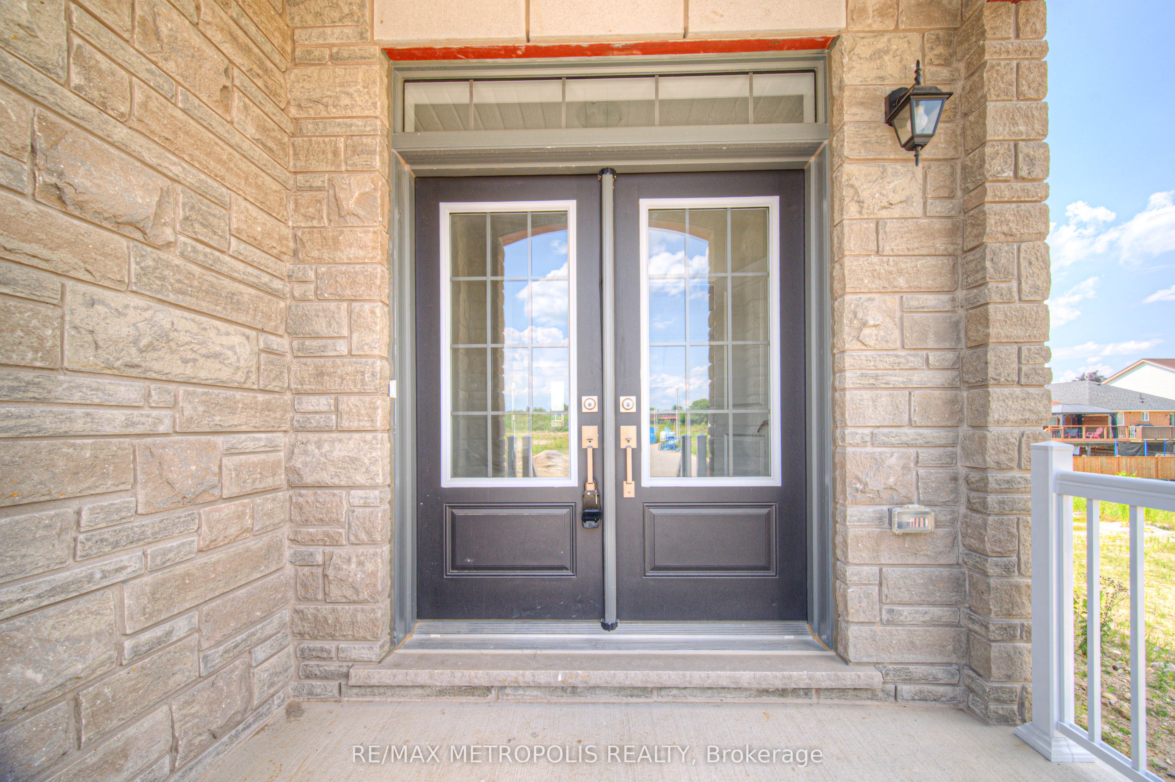 100 Moss Drive, Cambridge, ON N1T 0H1 photo 4