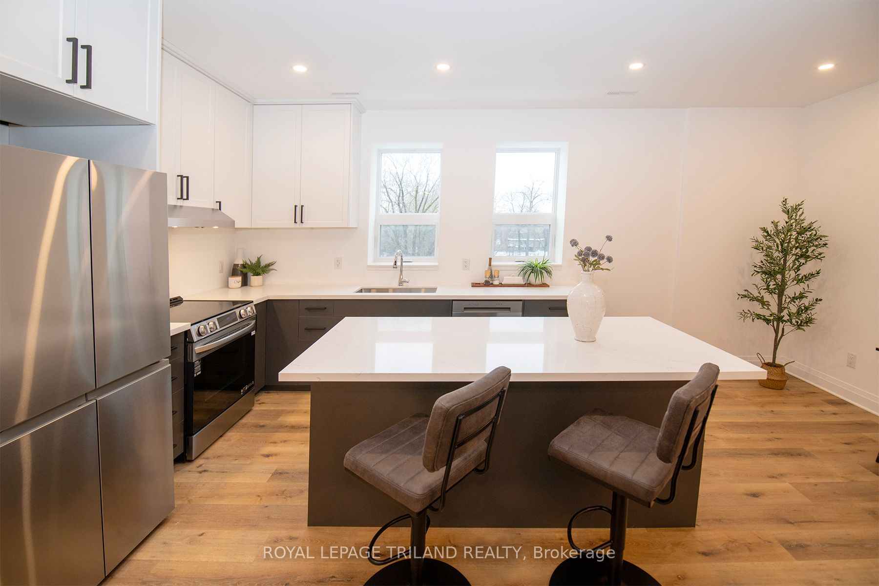425 Dundas Street 201, London East, ON N6B 1V9 photo 4