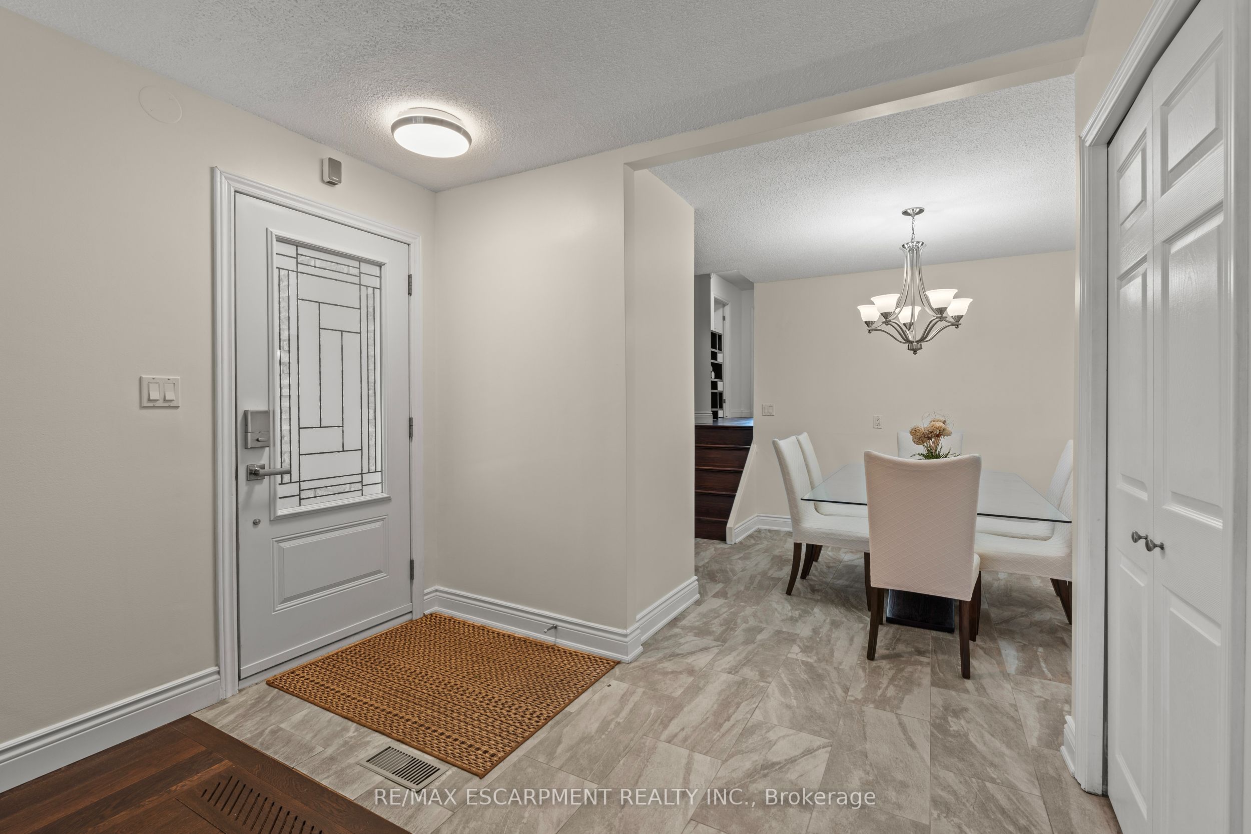 167 Berkindale Drive, Hamilton, ON L8E 2R6 photo 4