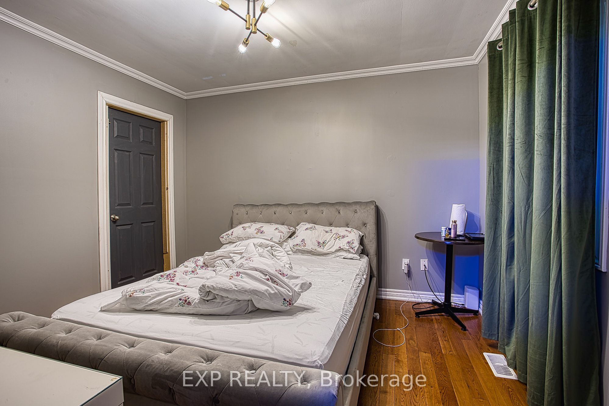 99 Mohawk Road W, Hamilton, ON L9C 1W2 photo 5