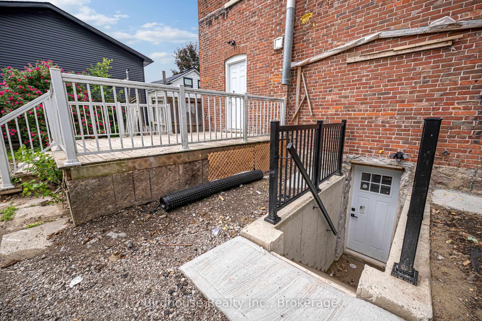 108 Lindsay Street S Unit#B, Kawartha Lakes, ON K9V 2M6