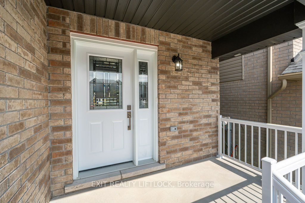 238 O'Neil Street, Peterborough, ON K9K 0H1 photo 2