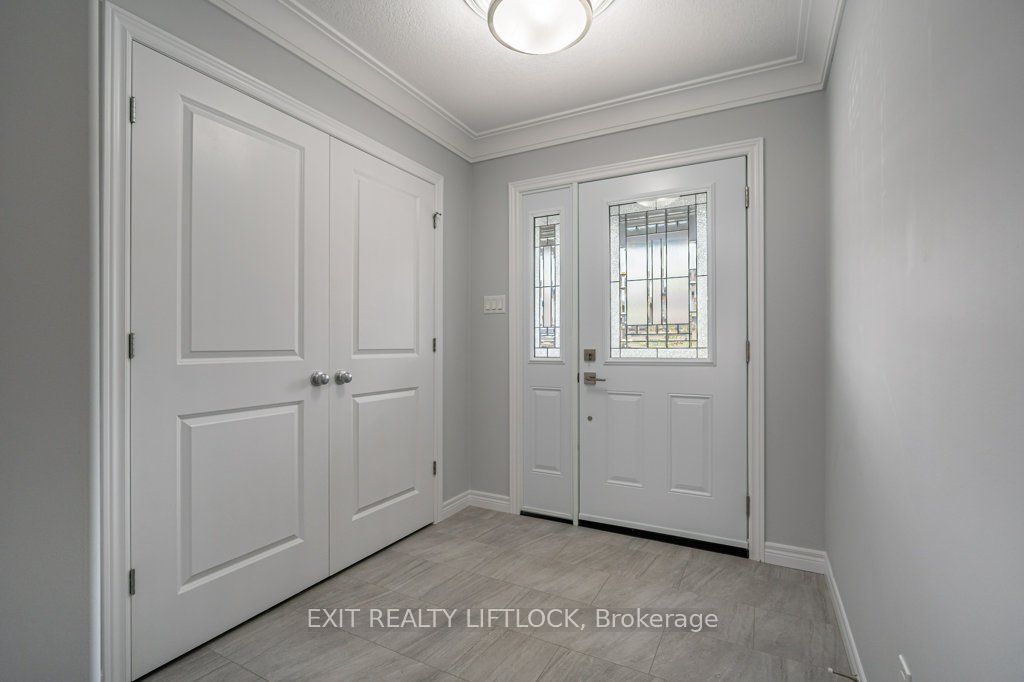 238 O'Neil Street, Peterborough, ON K9K 0H1 photo 3
