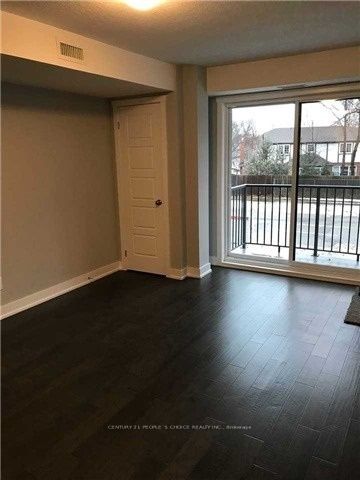 190 Century Hill Drive A5, Kitchener, ON N2E 2W6 photo 3