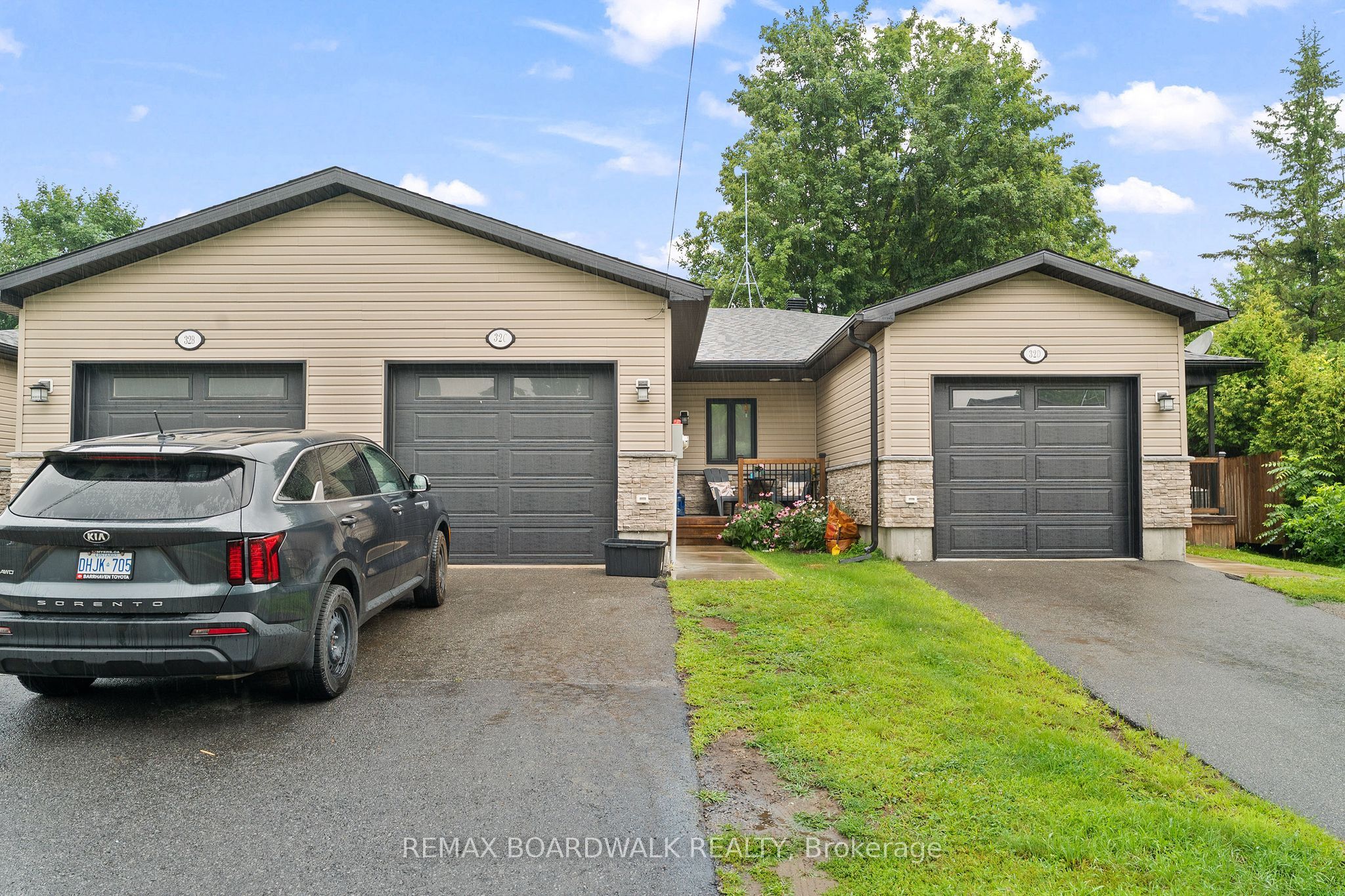 32 David Street C, Edwardsburgh/Cardinal, ON K0E 1X0 photo 2