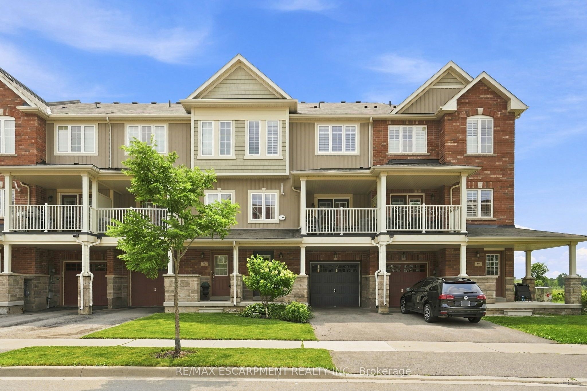 87 HUGILL Way, Hamilton, ON L8B 0A3 photo 2