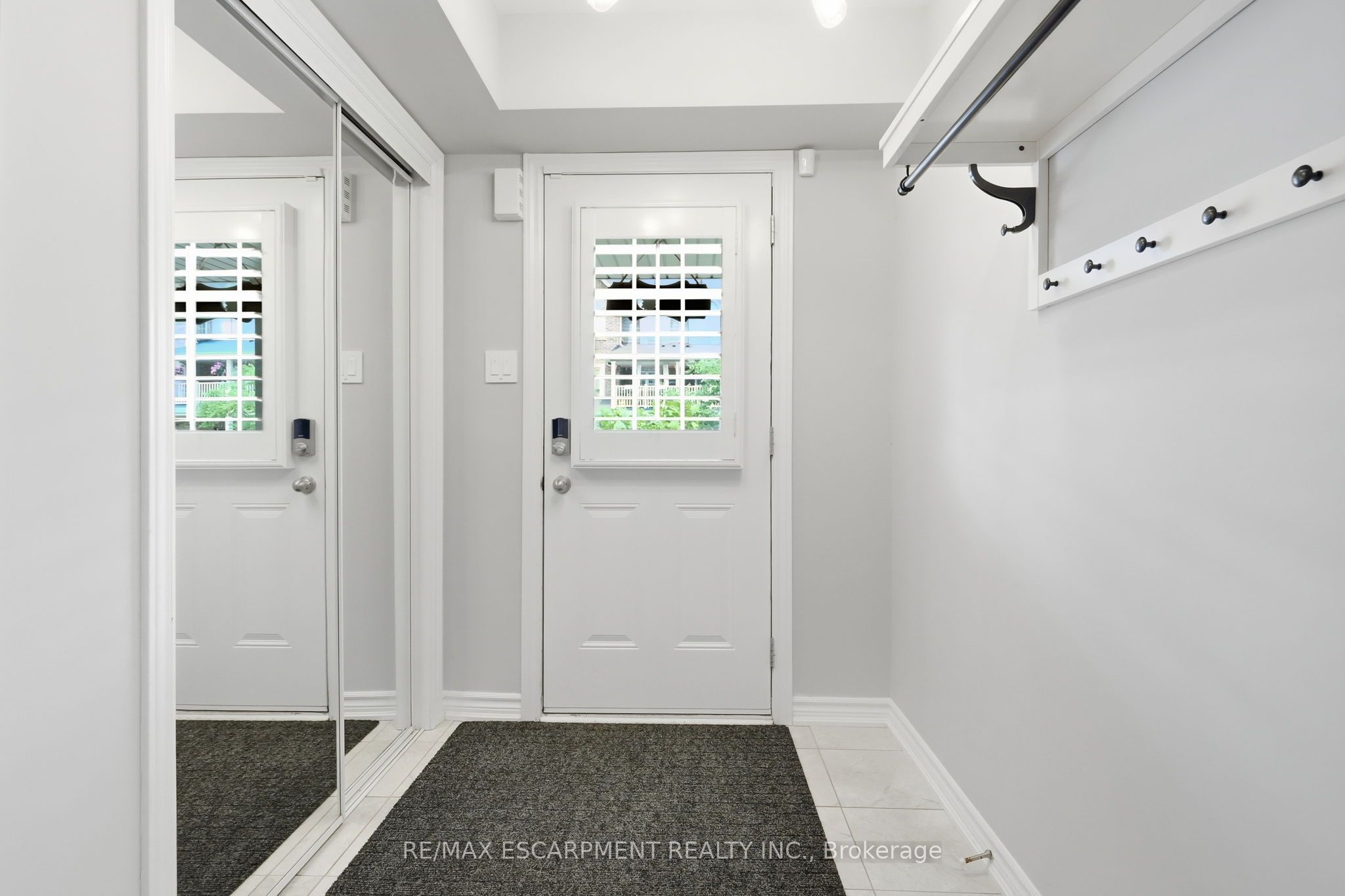 87 HUGILL Way, Hamilton, ON L8B 0A3 photo 4
