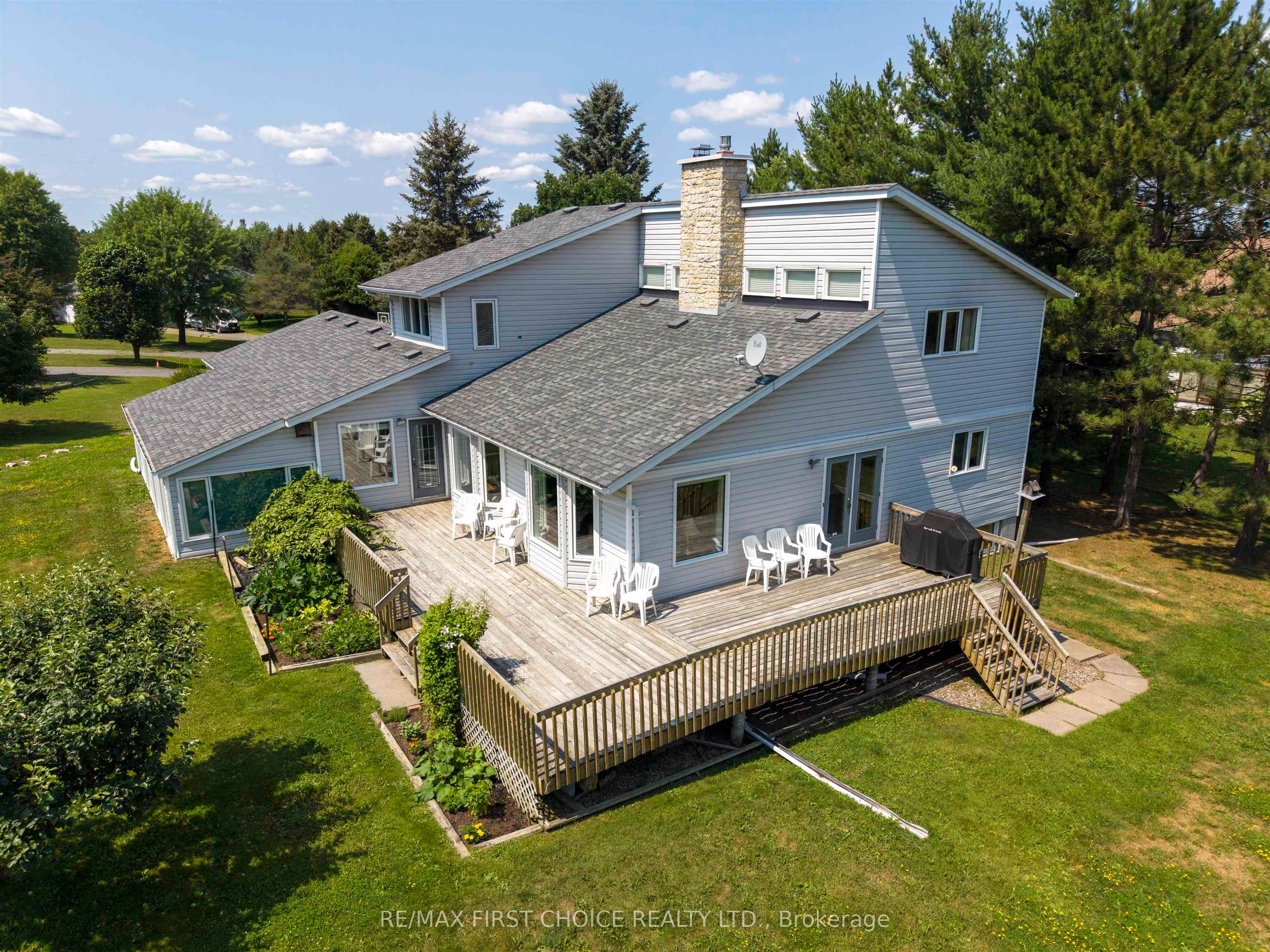 4306 Oak Heights Place, Thunder Bay, ON P7J 1A8 photo 3