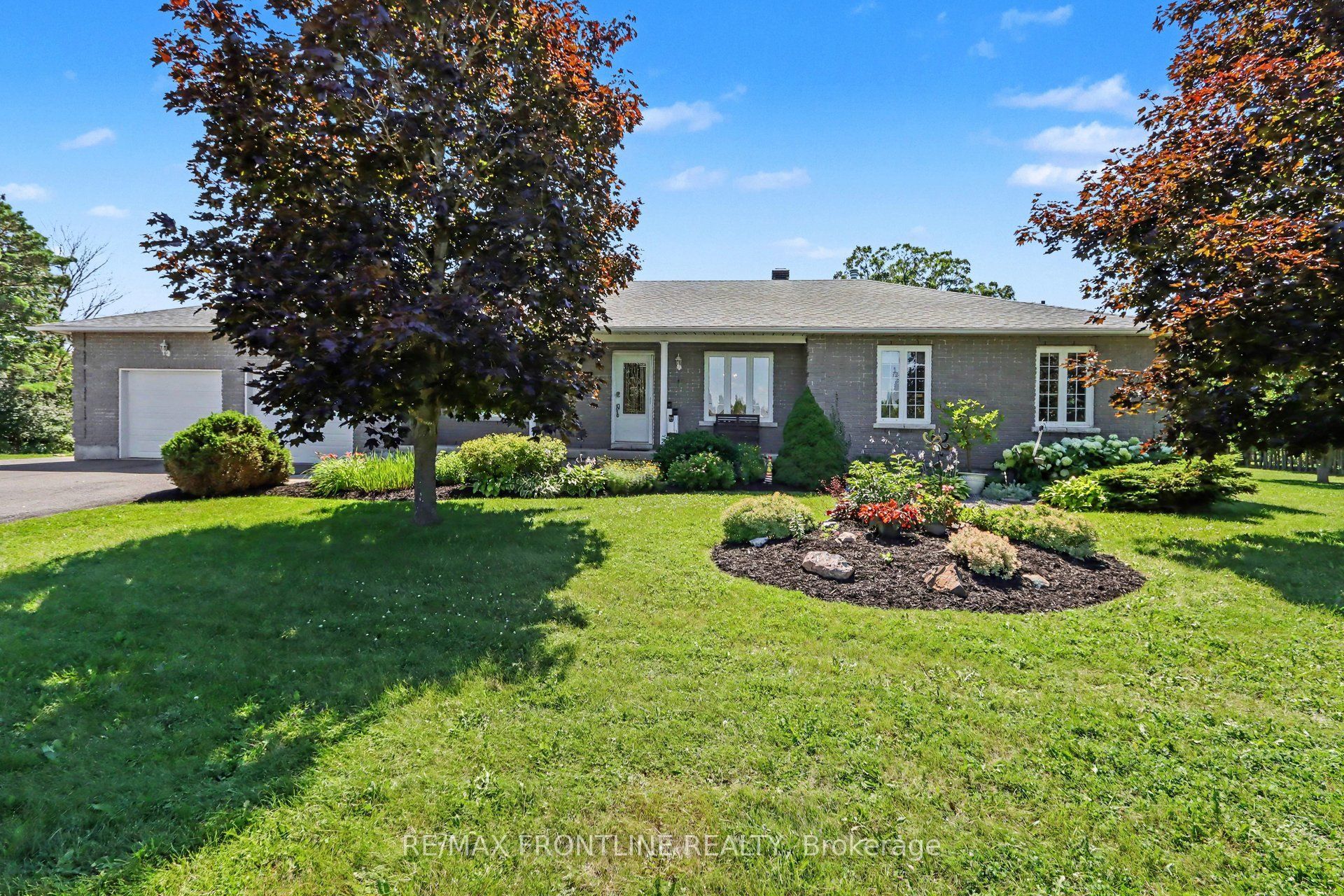 256 Orchard Crescent, Tay Valley, ON K7H 0C6 photo 5