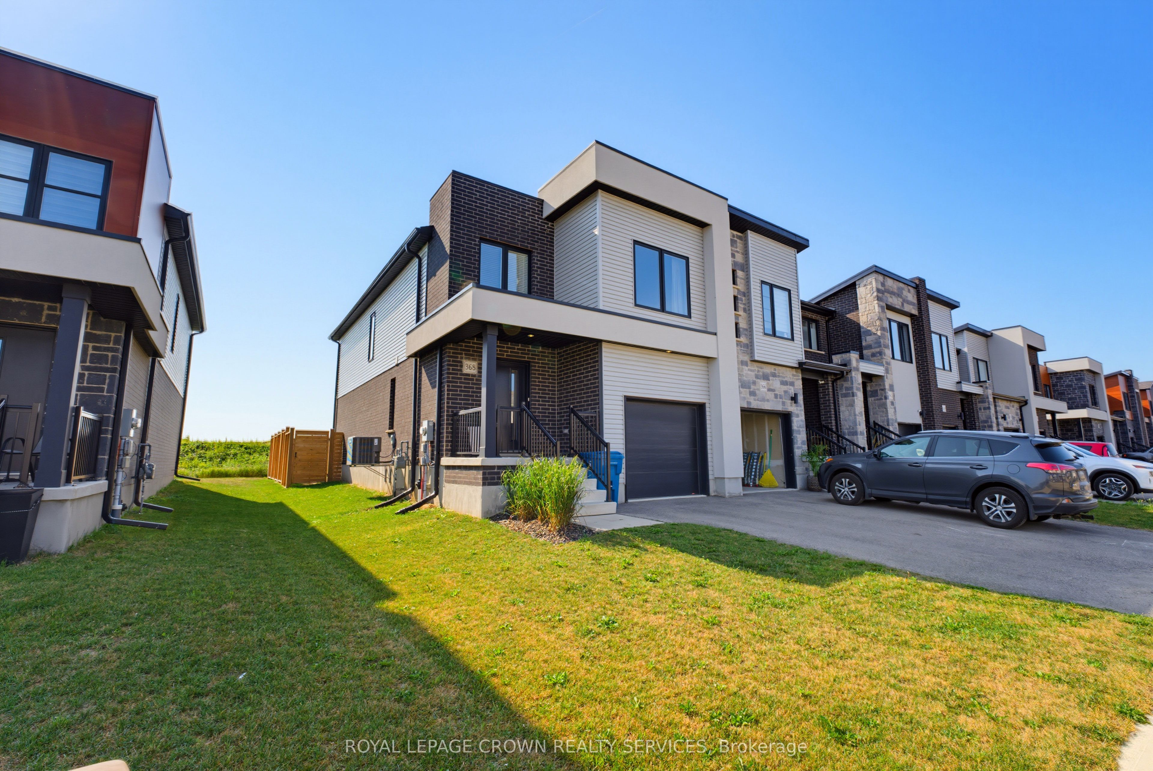 368 Bradshaw Drive, Stratford, ON N5A 0K2 photo 2
